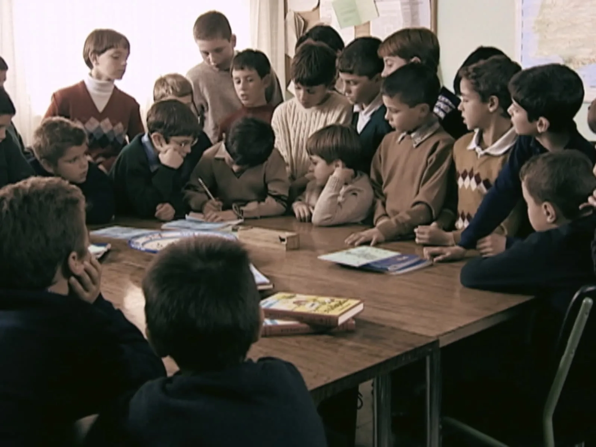 Ricardo Gómez, Santiago Crespo, Manuel Dios, and Germán Marina in Cuéntame (2001)