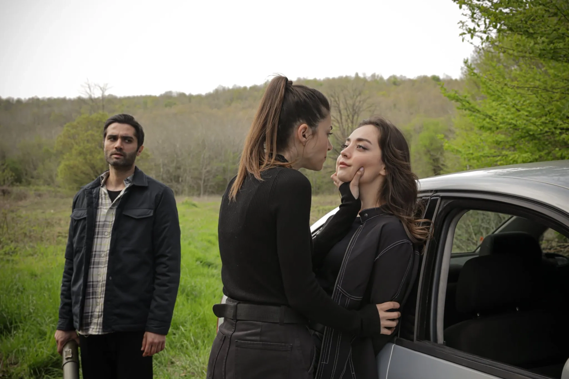 Deniz Baysal, Yunus Emre Yildirimer, and Zeynep Tugçe Bayat in The Shadow Team (2021)