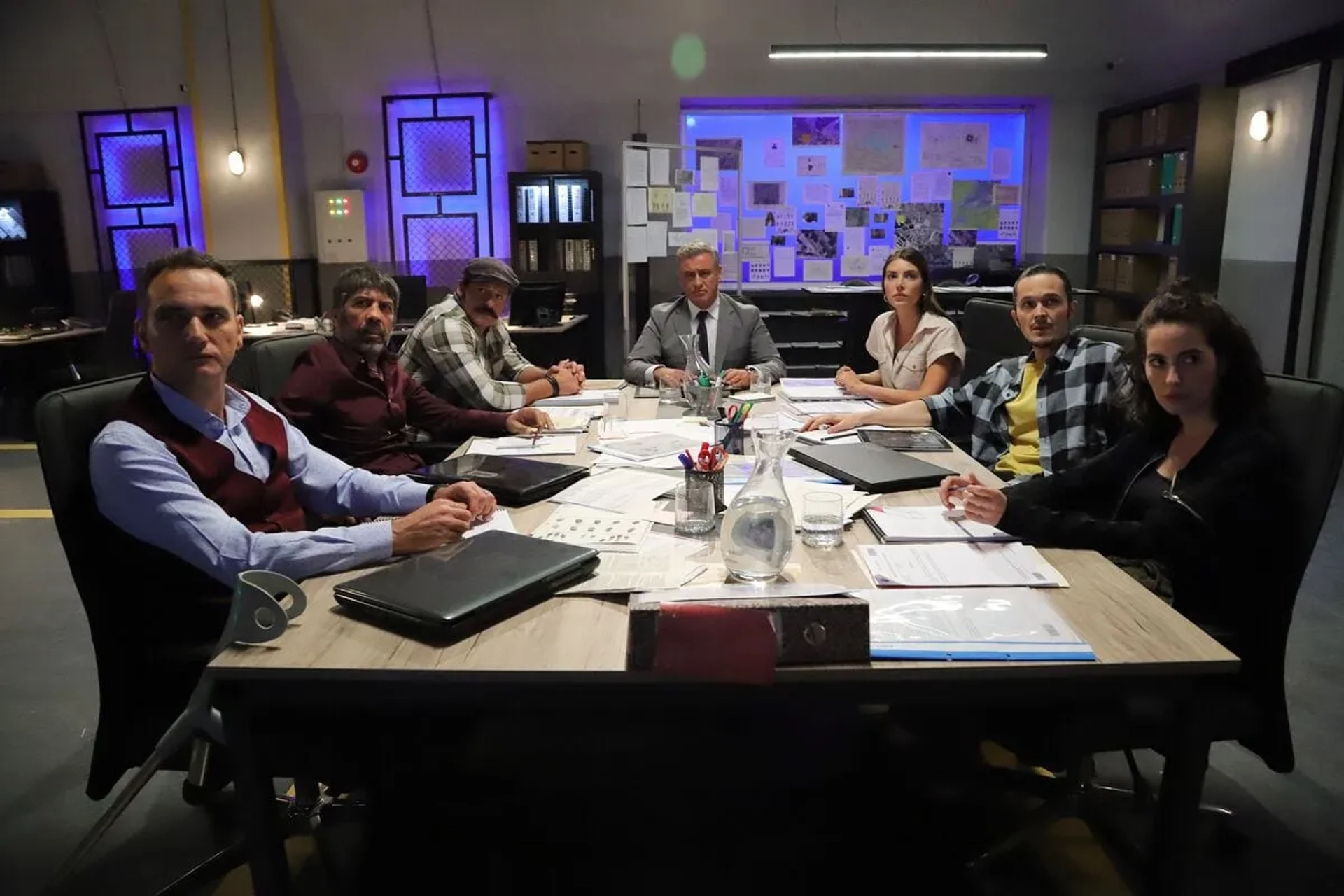 Tuncer Salman, Serdar Yegin, Nihat Altinkaya, Deniz Baysal, Ahmet Ugur Say, and Ezgi Senler in The Shadow Team (2021)