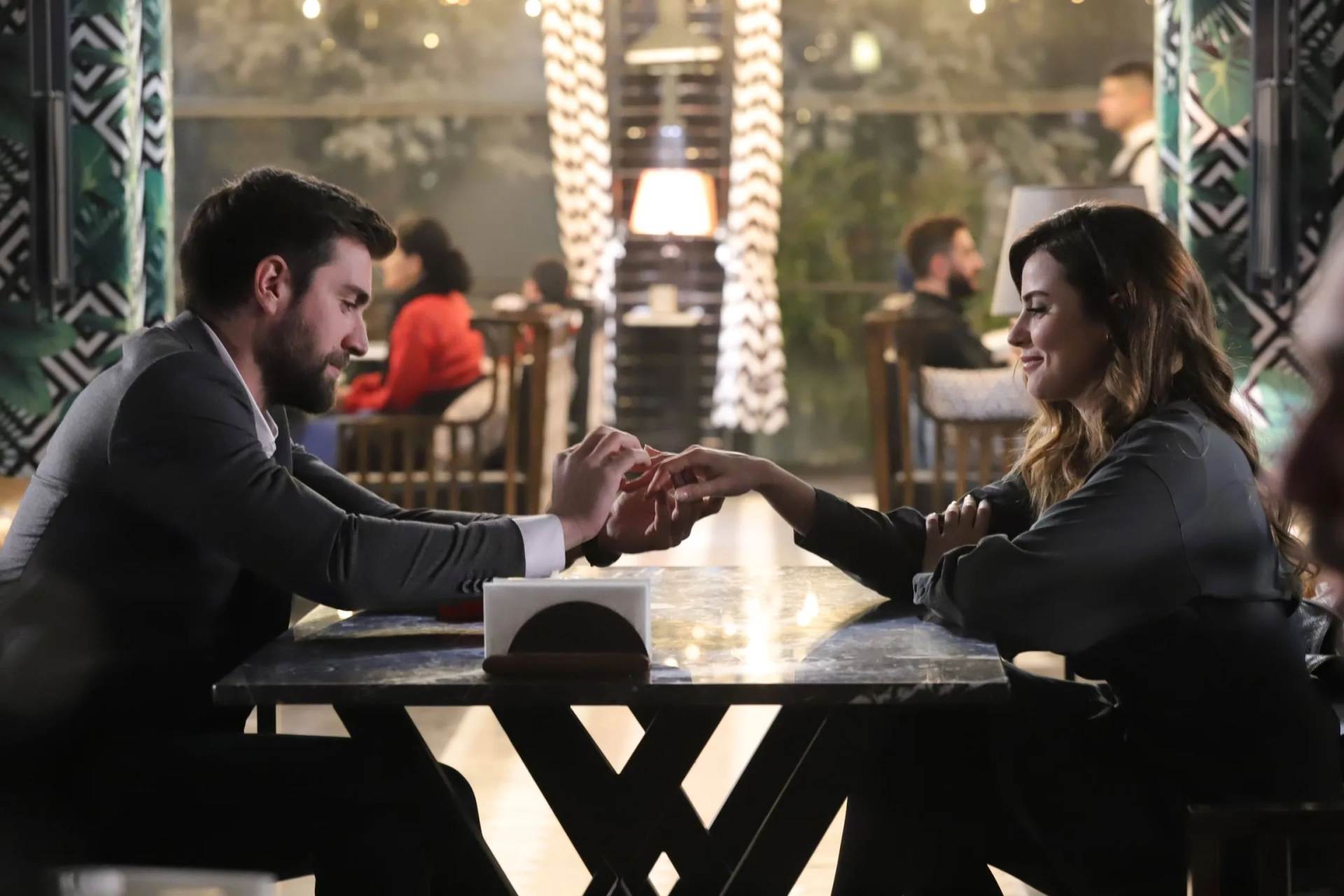 Ezgi Eyüboglu and Caglar Ertugrul in The Shadow Team (2021)