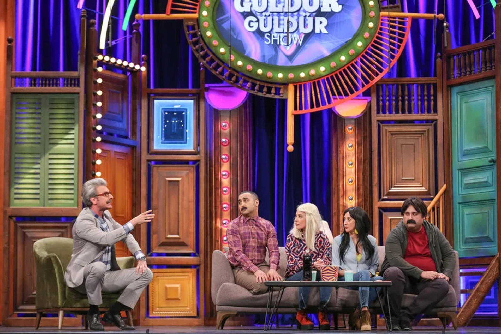 Ugur Bilgin, Açelya Topaloglu, Onur Buldu, Onur Atilla, and Irem Kahyaoglu in Güldür Güldür Show: 223. Bolum (2019)