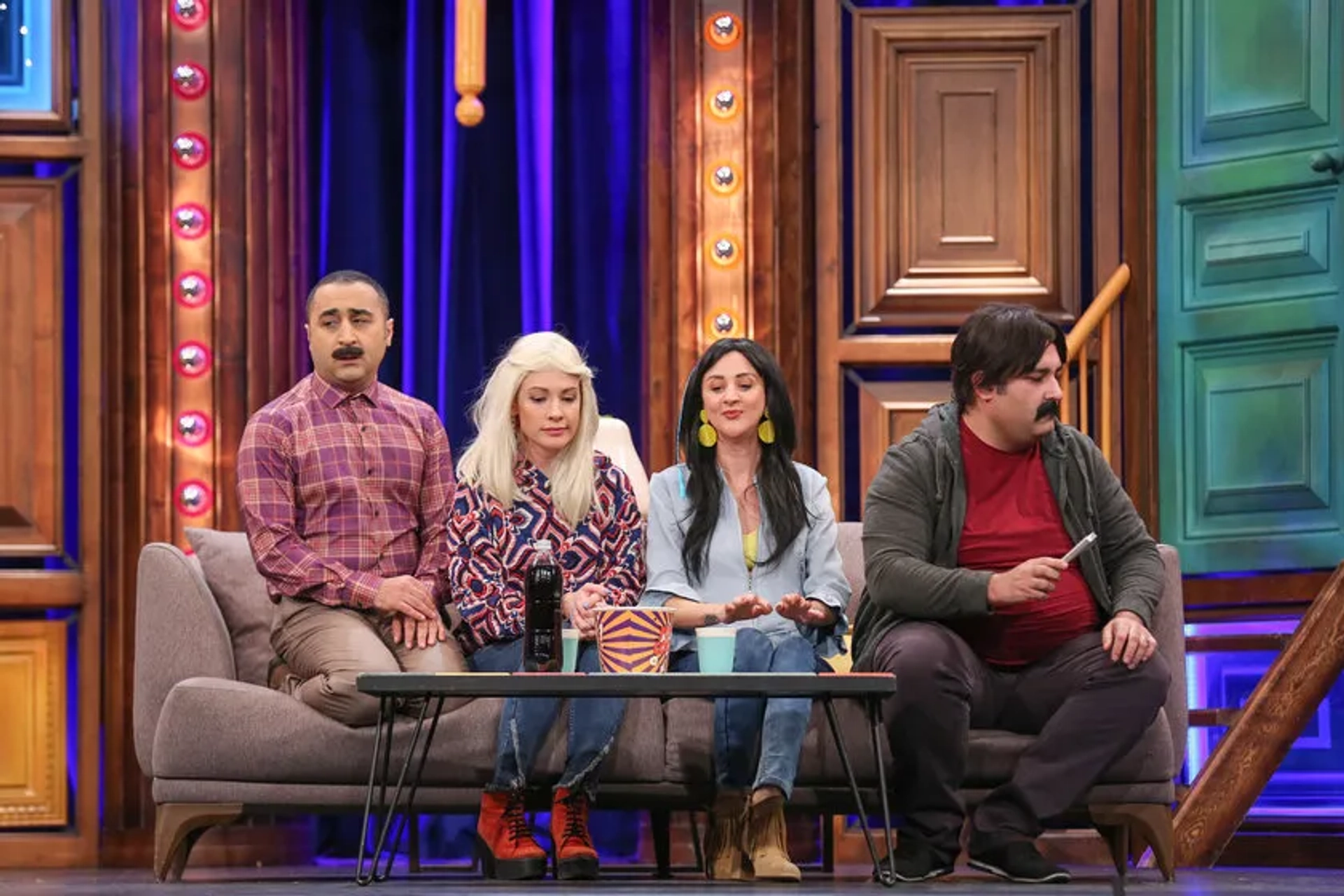 Açelya Topaloglu, Onur Buldu, Onur Atilla, and Irem Kahyaoglu in Güldür Güldür Show: 223. Bolum (2019)