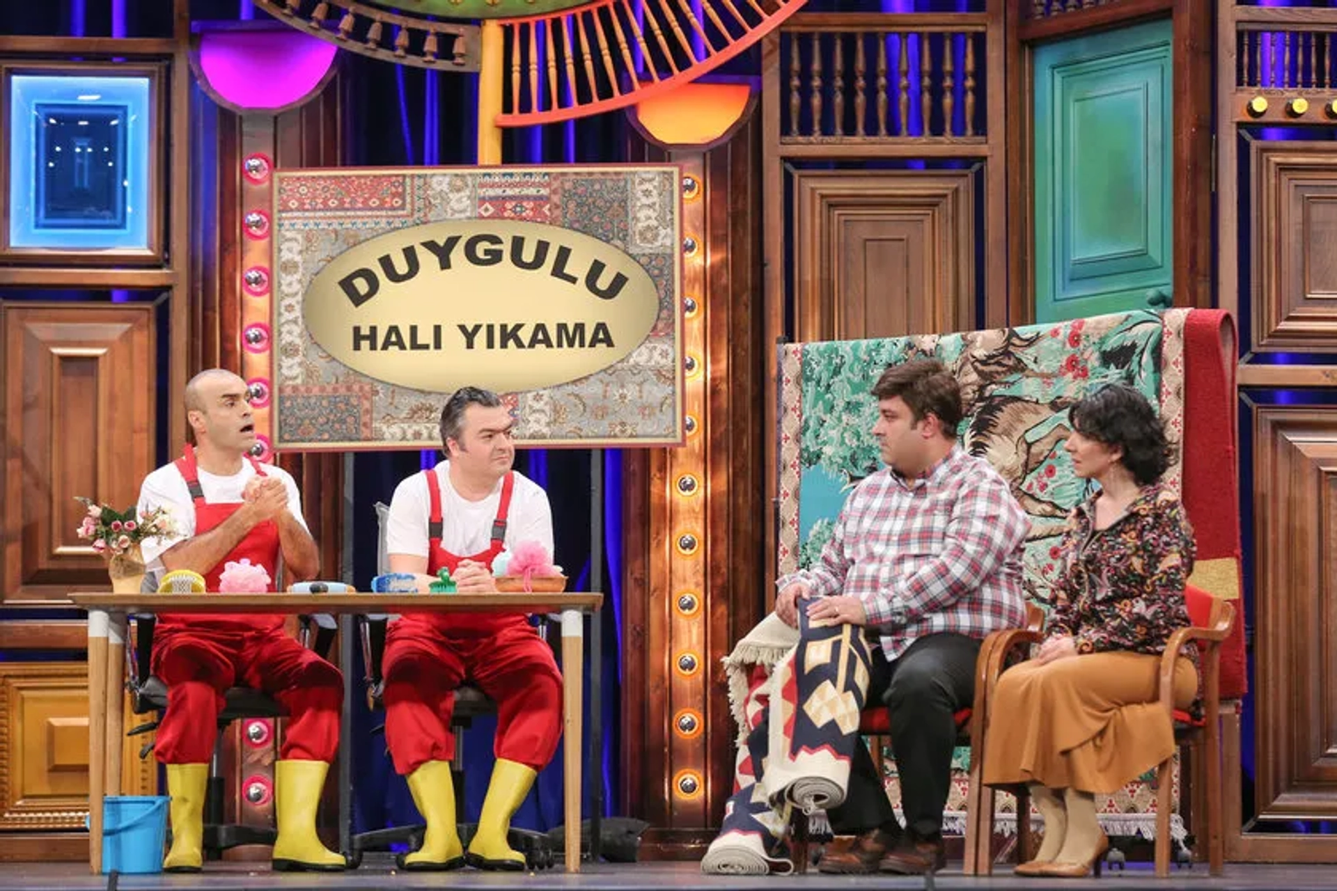 Alper Kul, Çaglar Çorumlu, Meltem Yilmazkaya, and Onur Atilla in Güldür Güldür Show: 220. Bolum (2019)