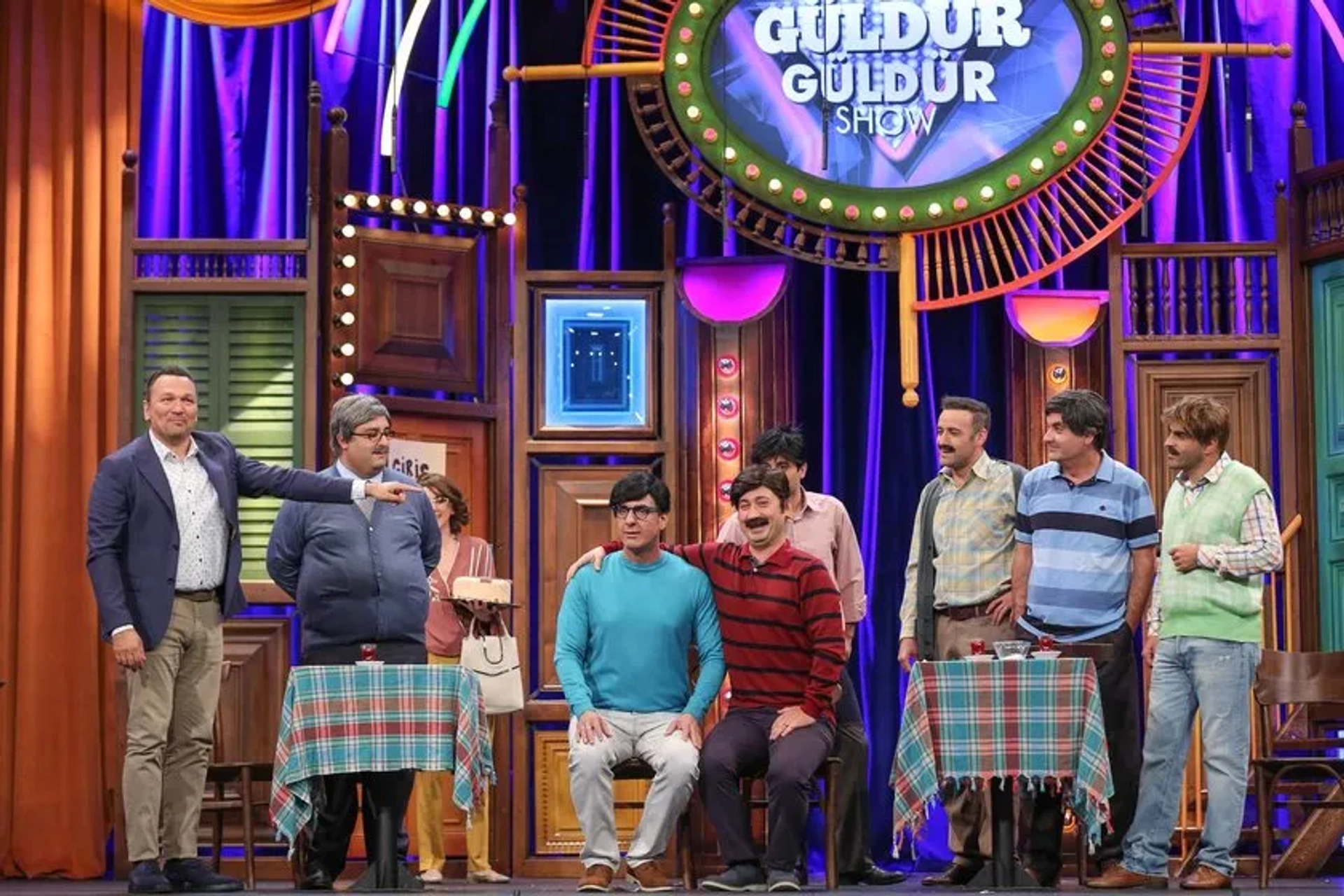 Ali Sunal, Mahir Ipek, Alper Kul, Ünal Yeter, Ugur Bilgin, Aziz Aslan, Berkay Tulumbaci, Onur Atilla, and Ecem Erkek in Güldür Güldür Show: 217. Bolum (2019)