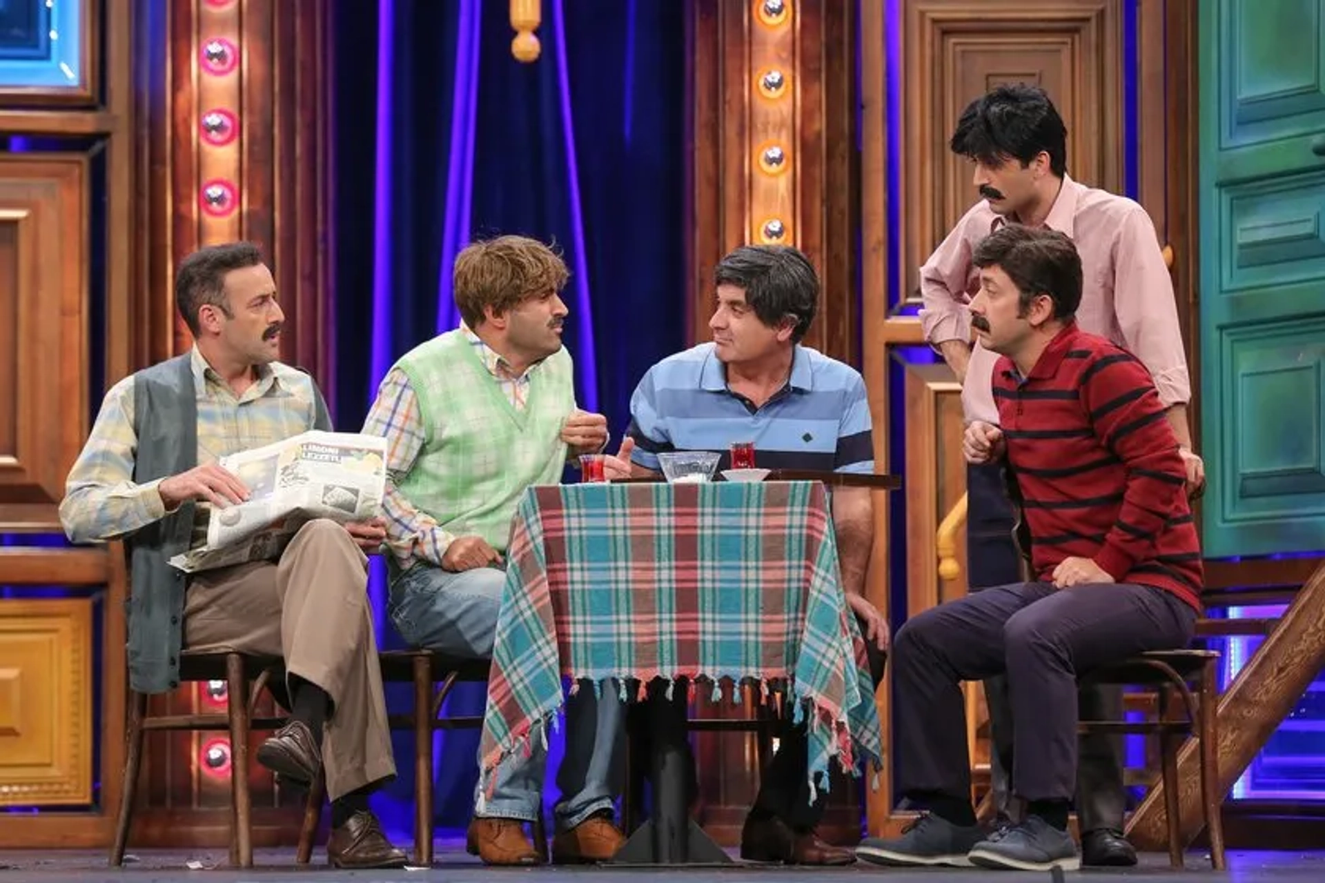 Mahir Ipek, Alper Kul, Ünal Yeter, Aziz Aslan, and Berkay Tulumbaci in Güldür Güldür Show: 217. Bolum (2019)