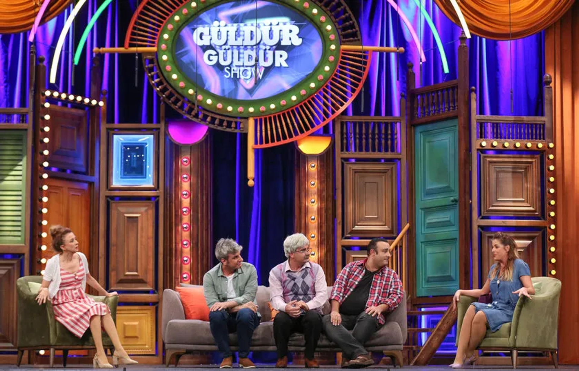 Doga Rutkay, Mahir Ipek, Ugur Bilgin, Onur Atilla, and Irem Kahyaoglu in Güldür Güldür Show: 215. Bolum (2019)