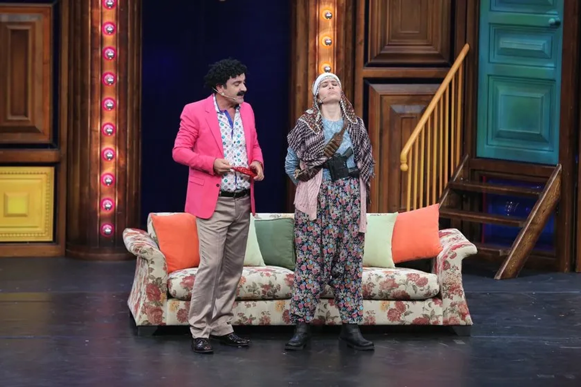 Mahir Ipek and Aylin Kontante in Güldür Güldür Show: 211. Bolum (2019)