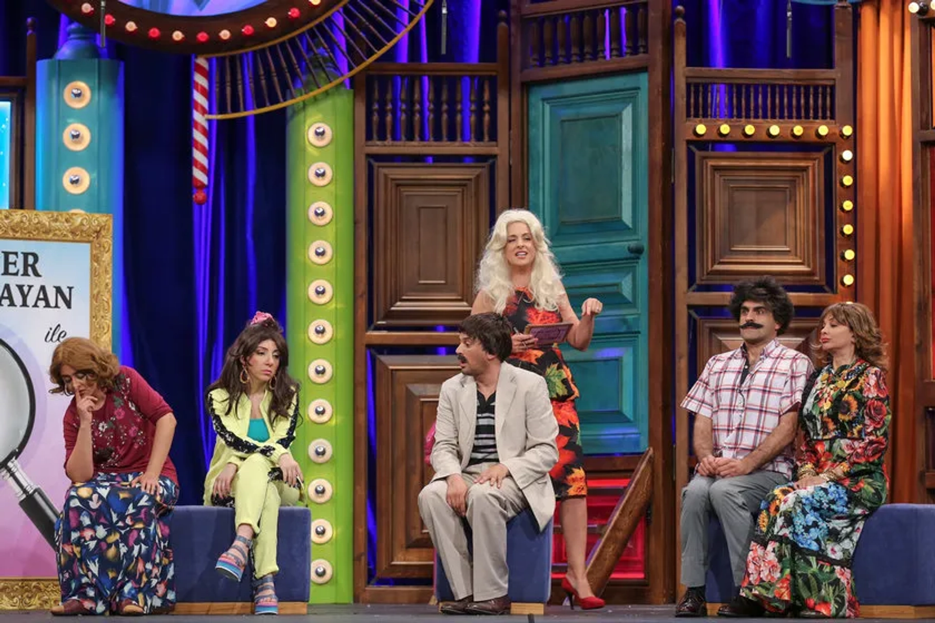 Emre Altug, Evrim Akin, Doga Rutkay, Alper Kul, Meltem Yilmazkaya, and Ecem Erkek in Güldür Güldür Show: 205. Bolum (2019)