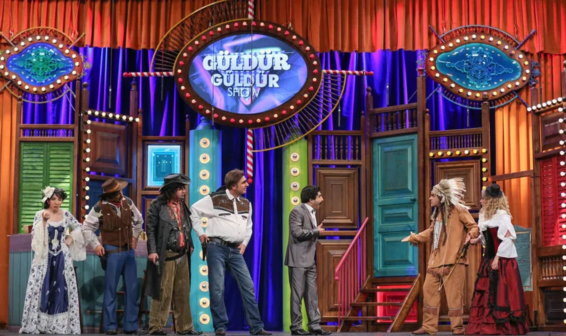 Emre Altug, Mahir Ipek, Alper Kul, Ugur Bilgin, Meltem Yilmazkaya, and Onur Buldu in Güldür Güldür Show: 204. Bolum (2019)