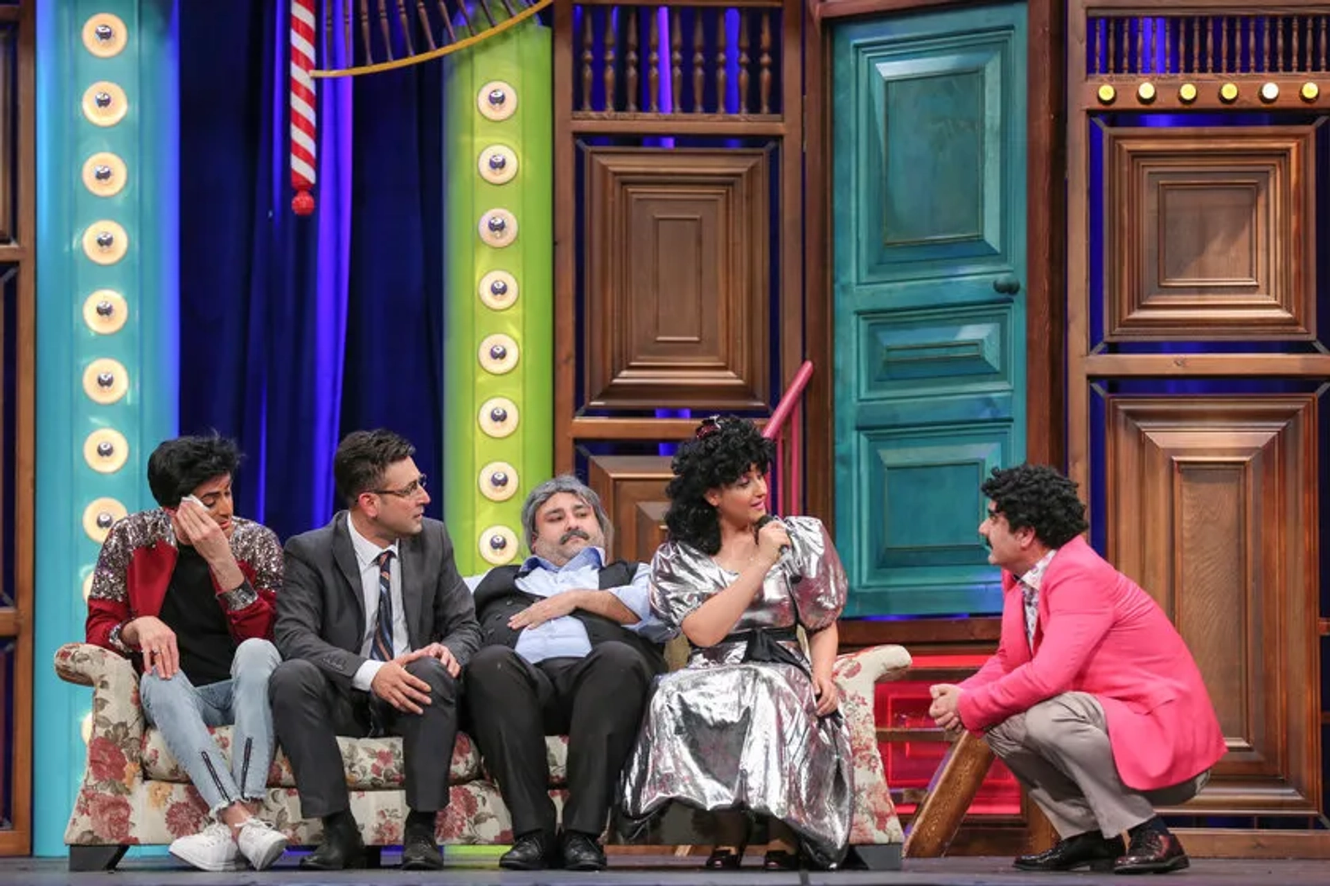 Mahir Ipek, Sinan Çaliskanoglu, Onur Atilla, and Ecem Erkek in Güldür Güldür Show: 204. Bolum (2019)