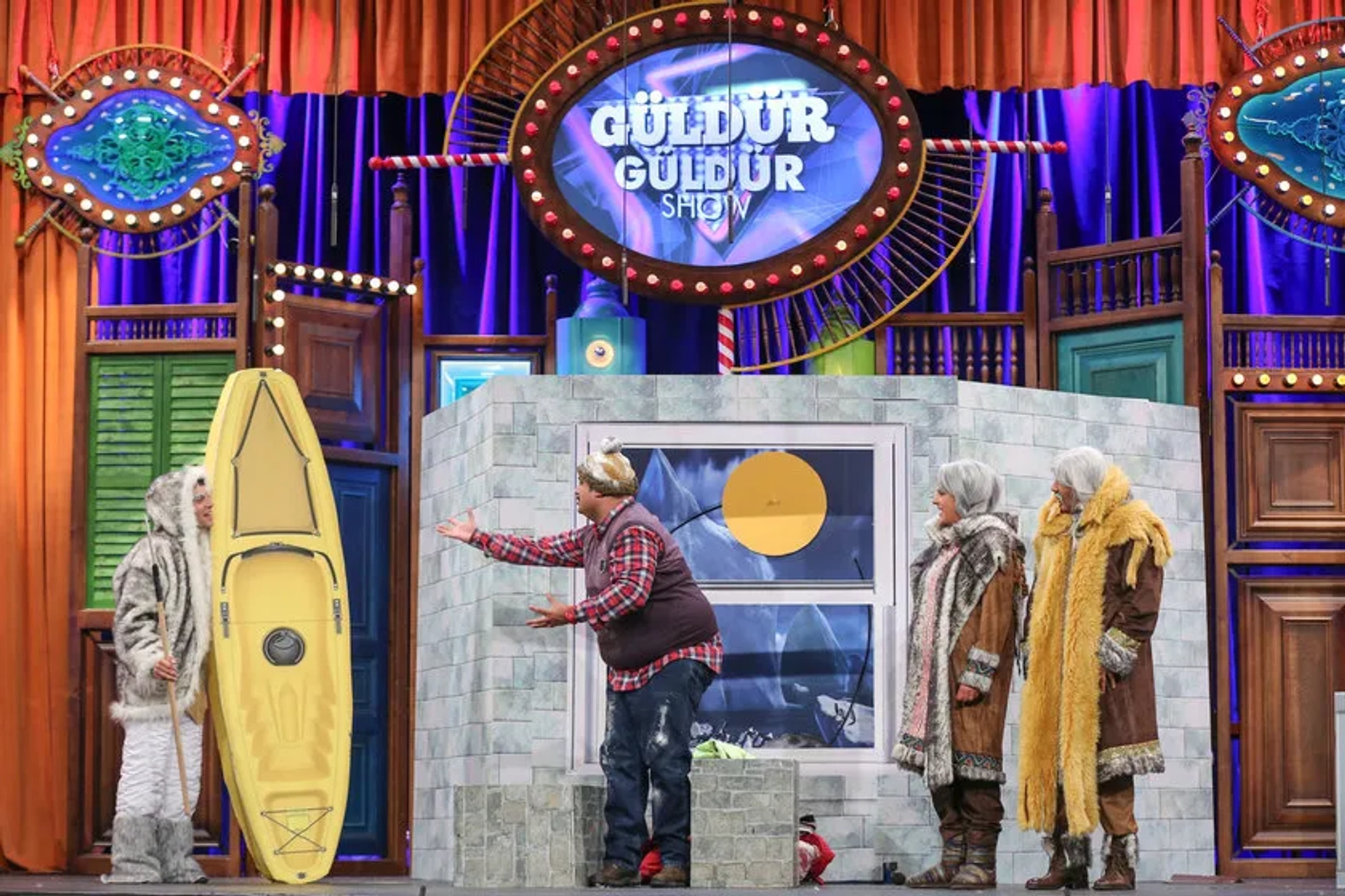 Doga Rutkay and Onur Atilla in Güldür Güldür Show: 201. Bolum (2019)