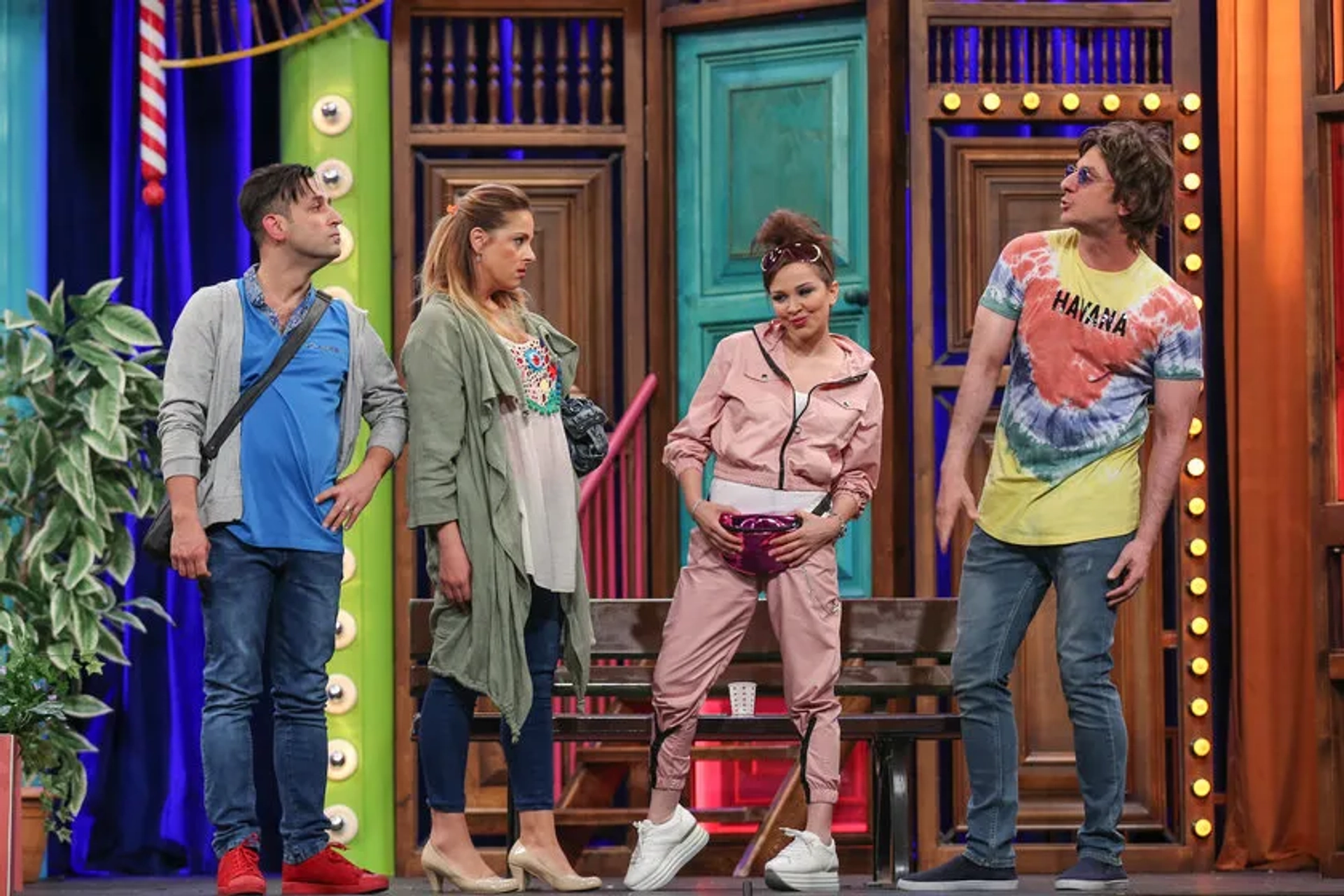 Evrim Akin, Doga Rutkay, Sinan Çaliskanoglu, and Ugur Bilgin in Güldür Güldür Show: 200. Bolum (2019)