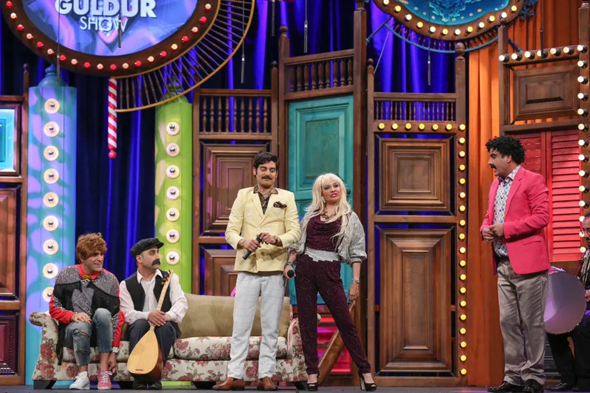 Evrim Akin, Mahir Ipek, Alper Kul, Onur Buldu, and Özgün Aydin in Güldür Güldür Show: 197. Bolum (2019)