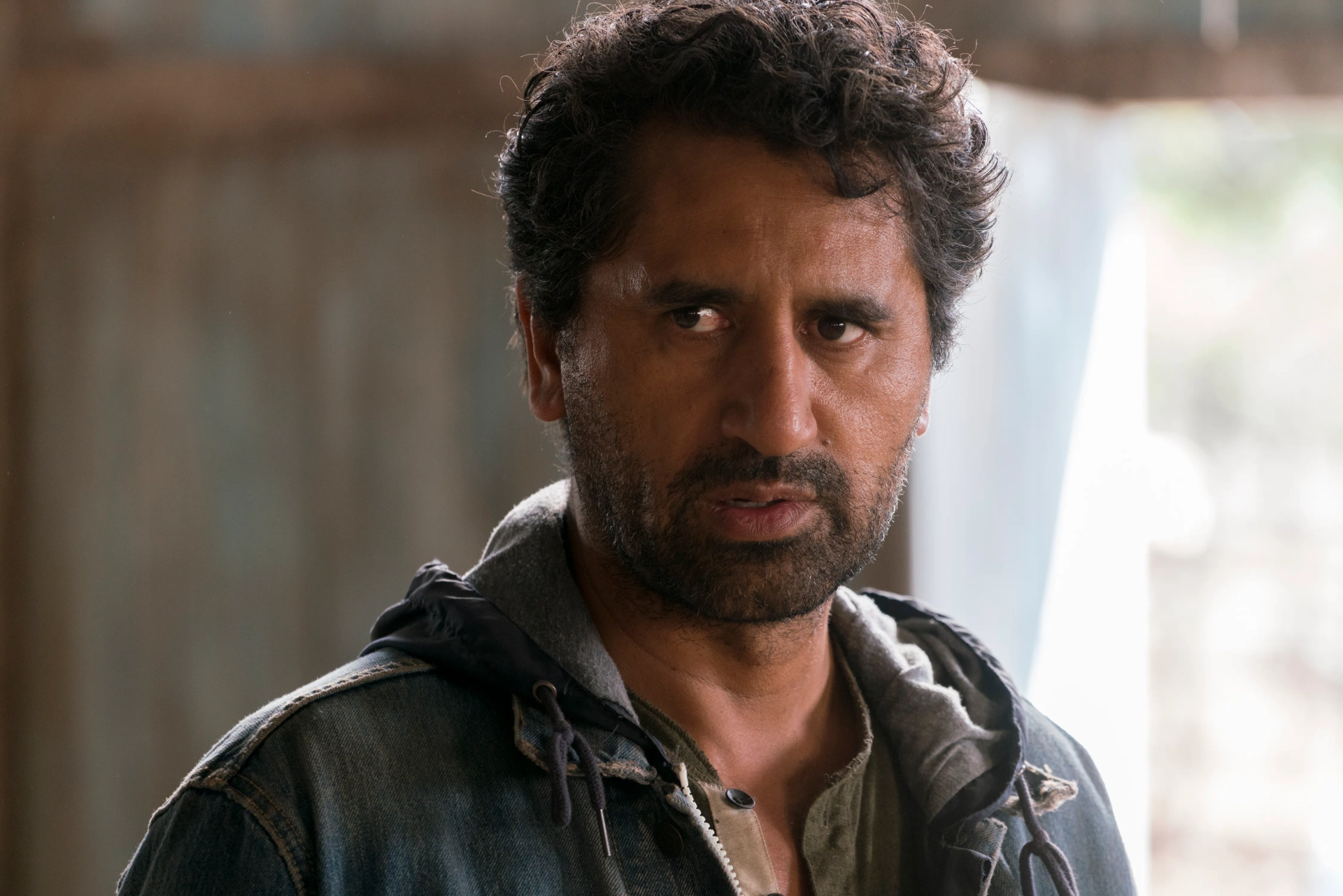 Cliff Curtis in Fear the Walking Dead (2015)