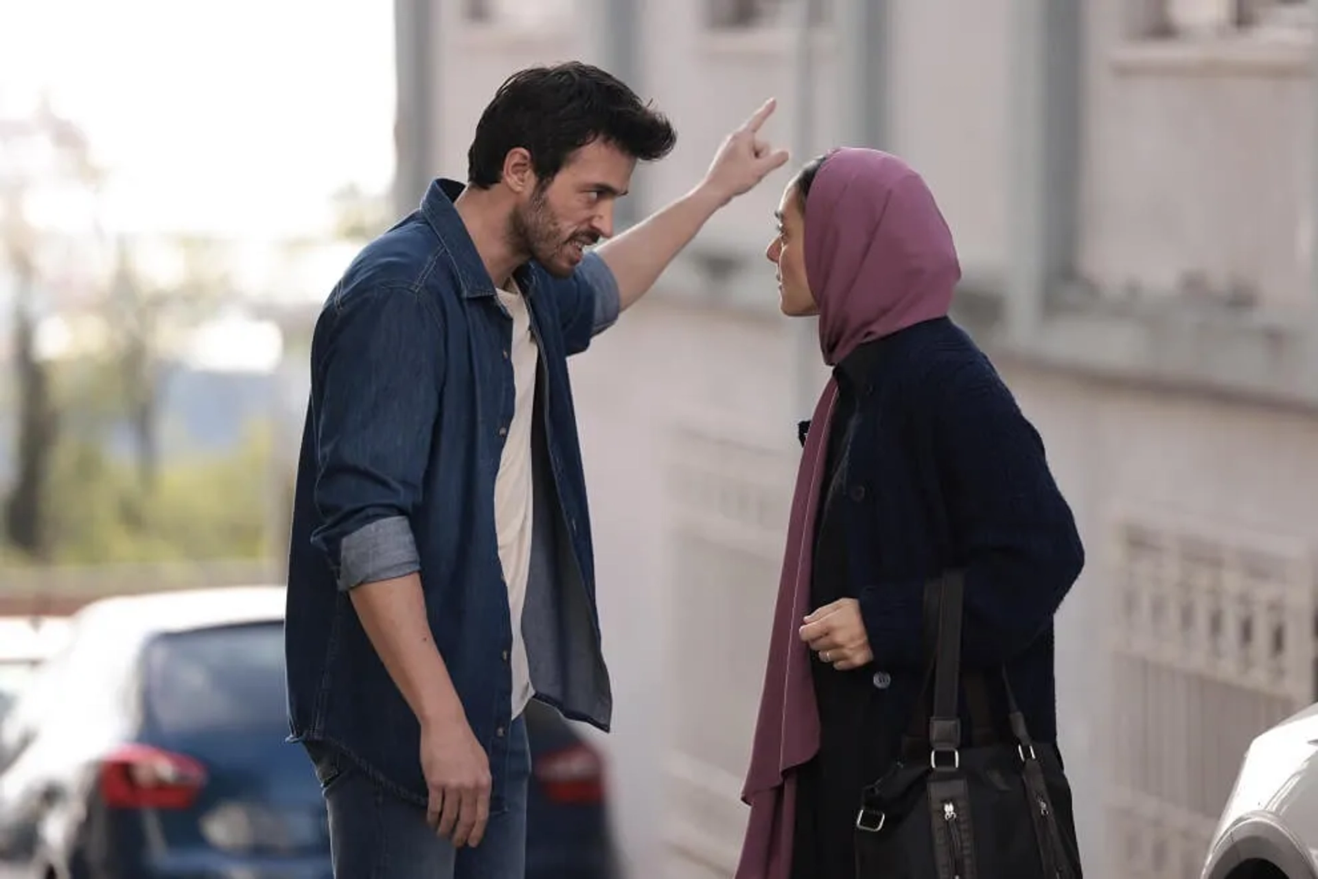 Merve Dizdar and Emre Taskiran in Ömer (2023)