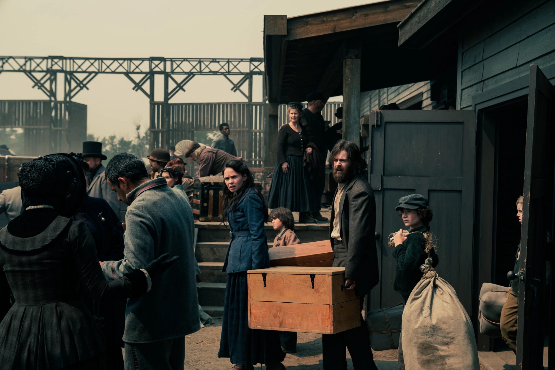 Jonah Collier, Sam O'Connor, Max Girard, Leif Nystrom, Eileen O'Higgins, Patrick McCarty, and Joey Batey in Billy the Kid (2022)