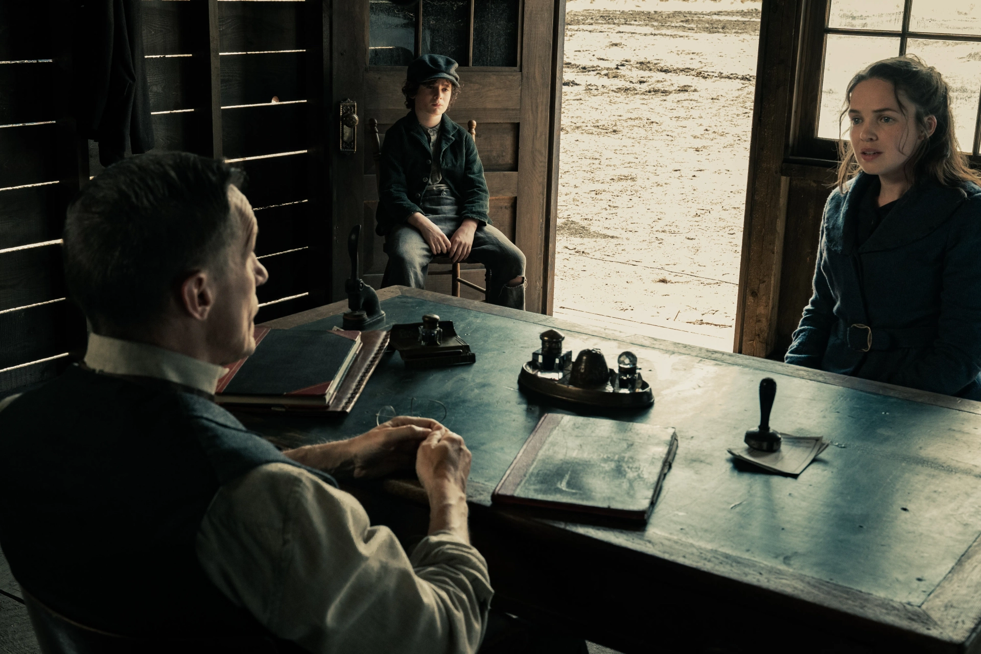 Jonah Collier and Eileen O'Higgins in Billy the Kid (2022)