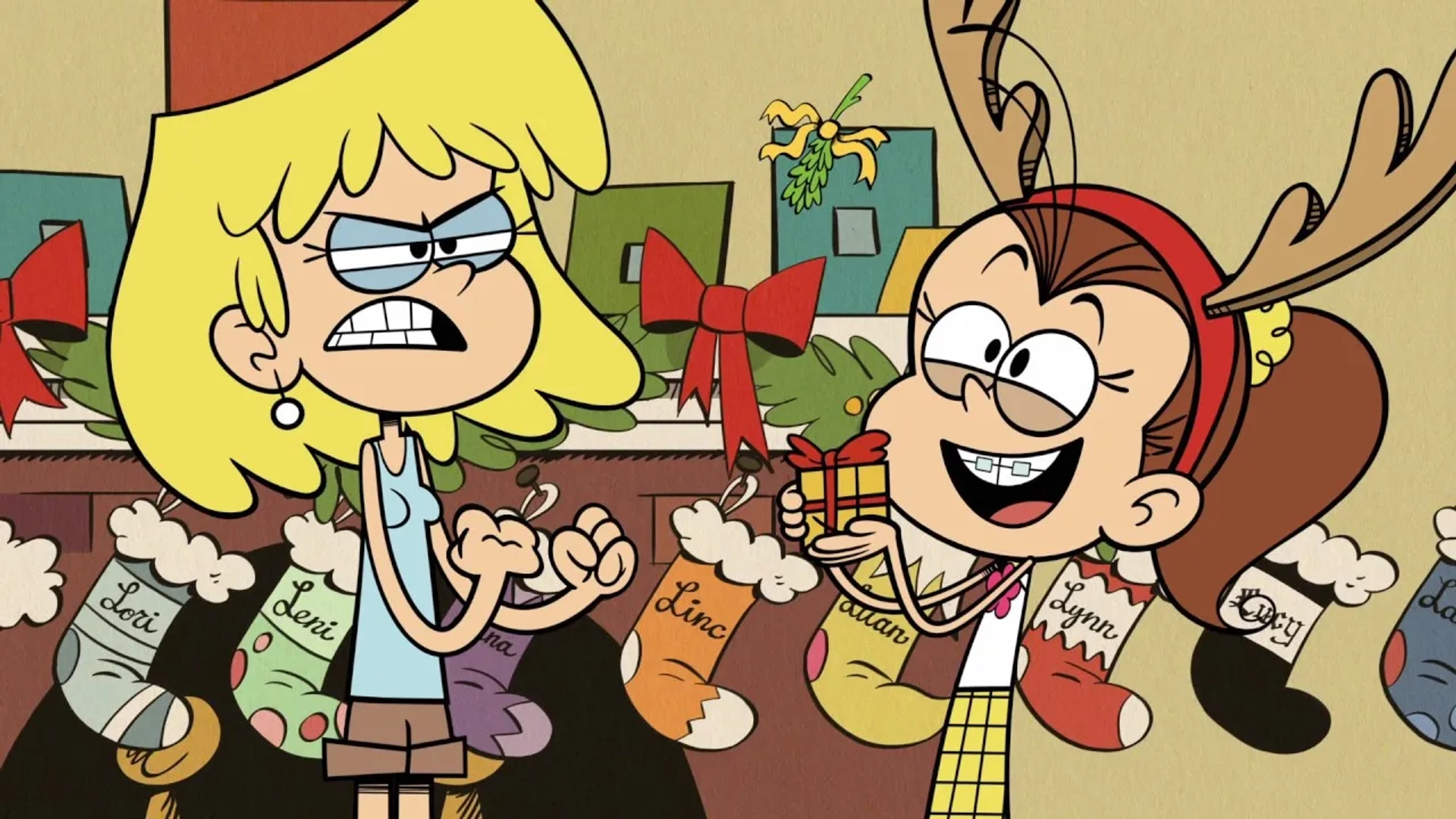 Catherine Taber and Cristina Pucelli in The Loud House (2014)