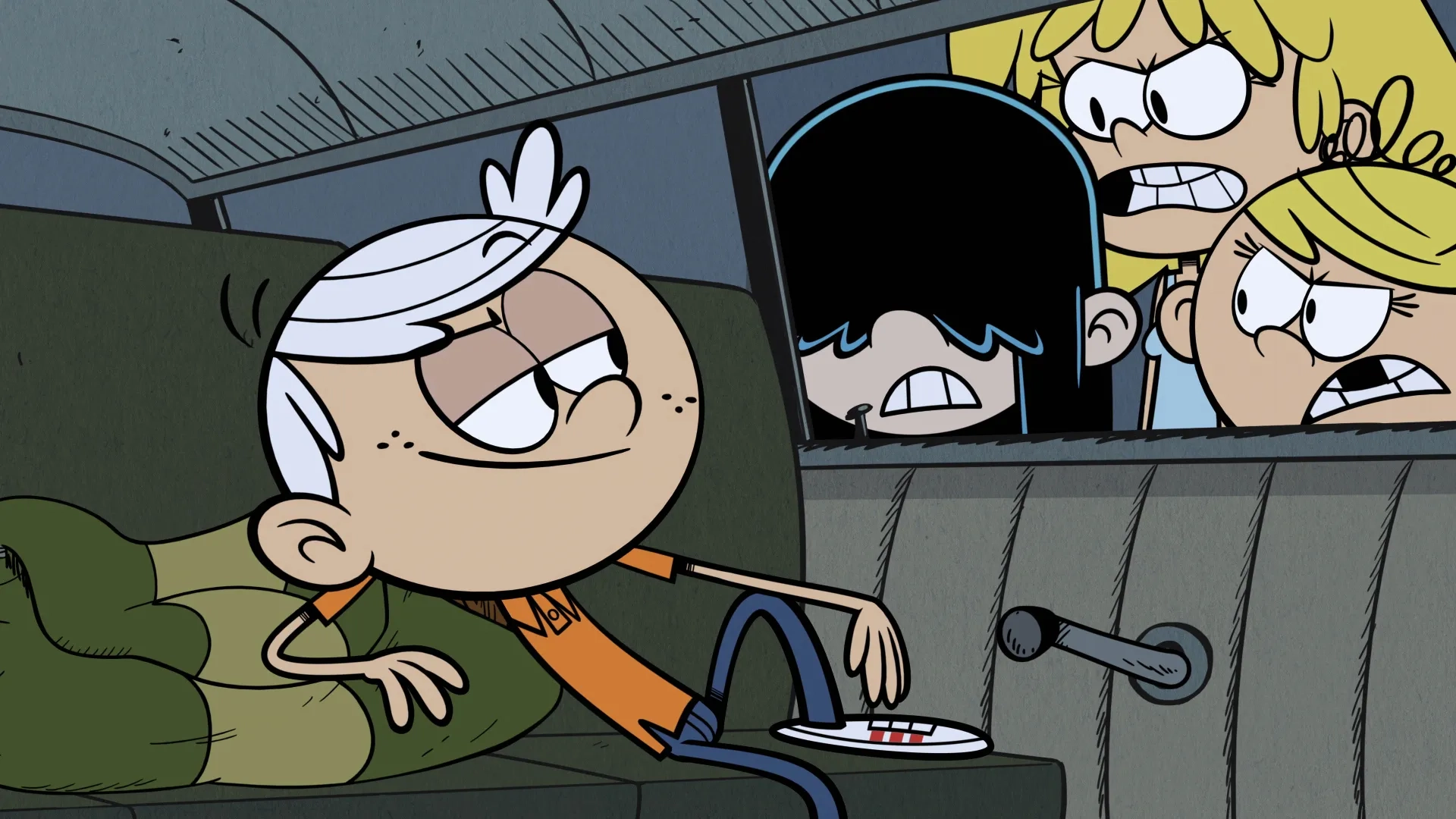 Grey Griffin, Jessica DiCicco, Catherine Taber, and Grant Palmer in The Loud House (2014)