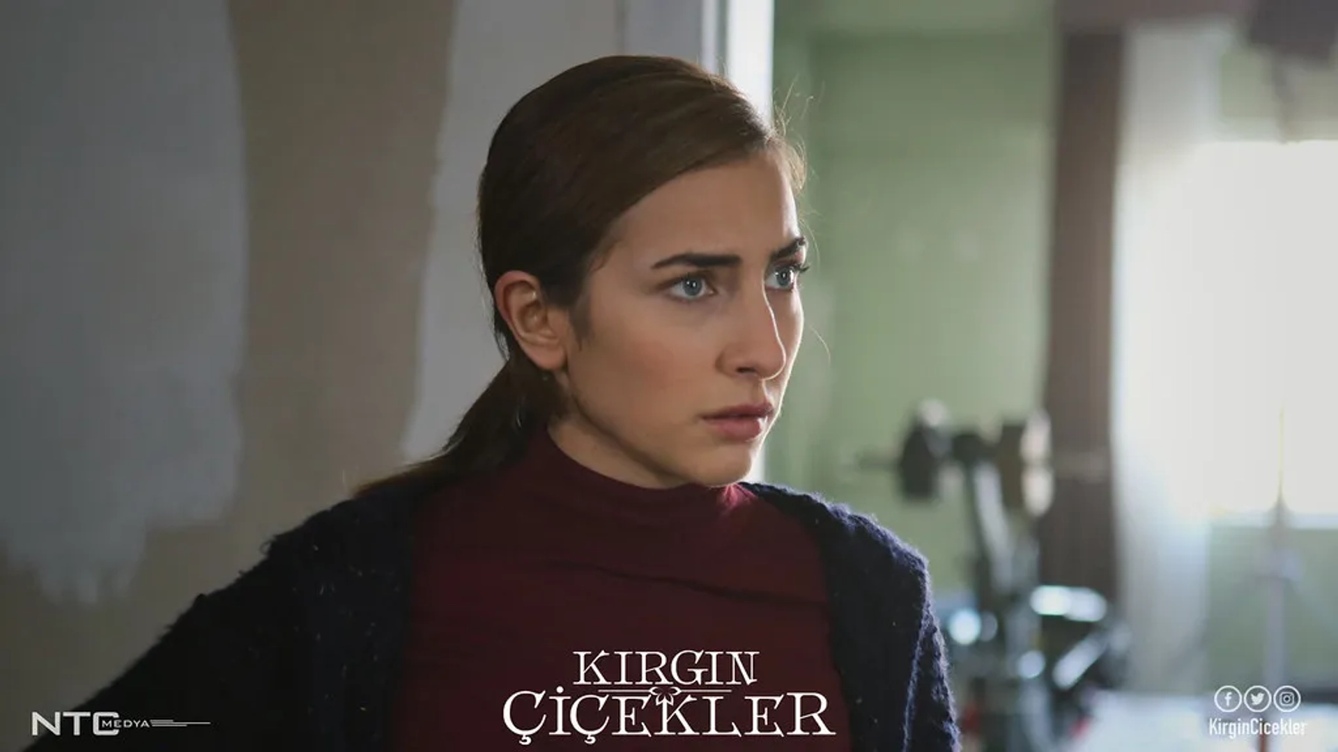 Hazar Motan in Orphan Flowers (2015)