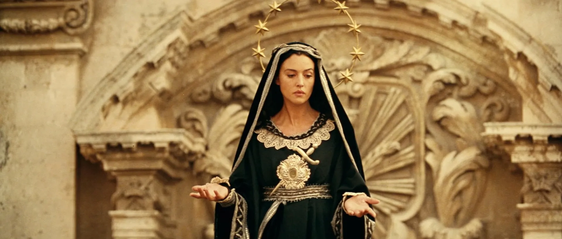 Monica Bellucci in Malena (2000)