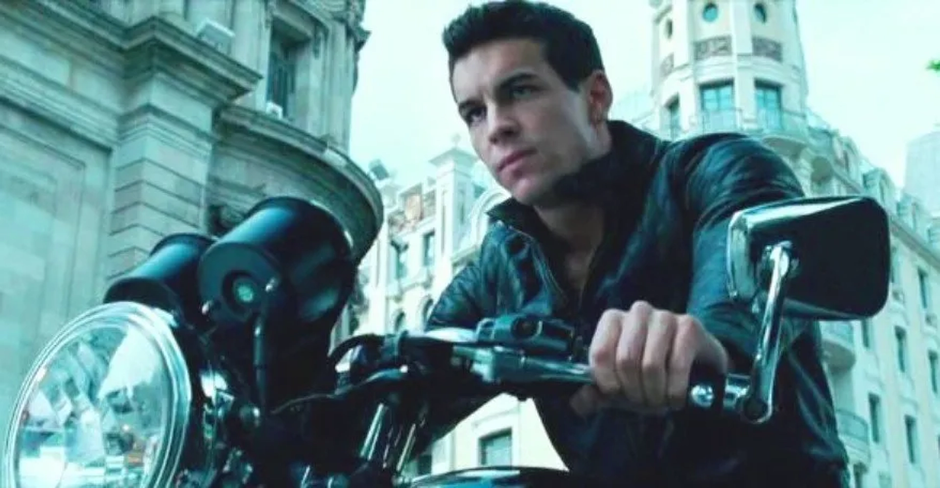 Mario Casas in Three Steps Above Heaven (2010)