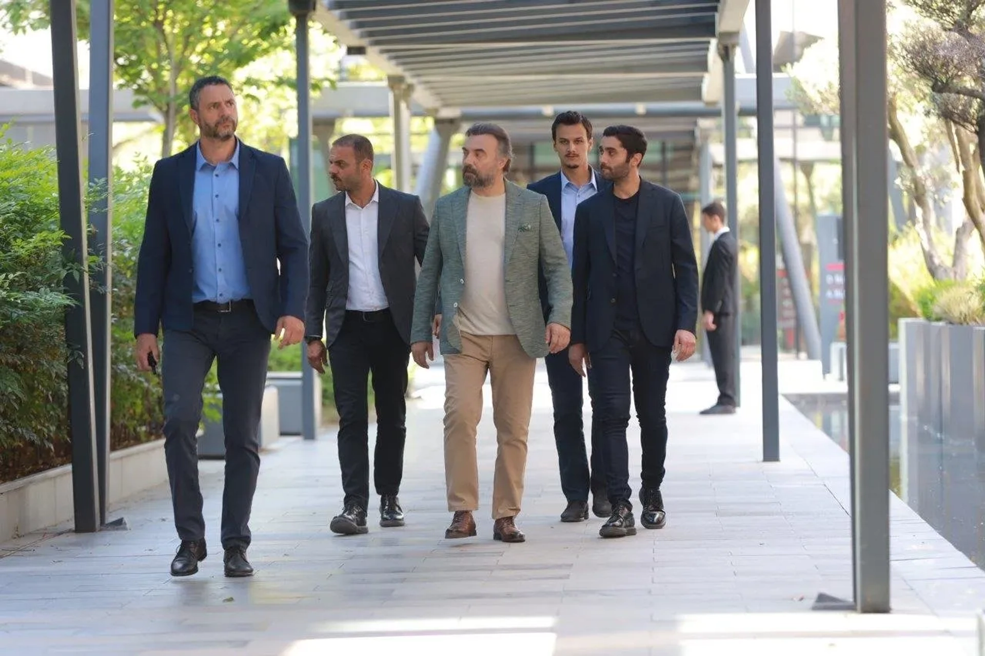 Oktay Kaynarca, Kursat Demir, Yunus Emre Yildirimer, Tevfik Erman Kutlu, and Can Büyükaltay in Eskiya Dünyaya Hükümdar Olmaz: 198. Bolum (2021)