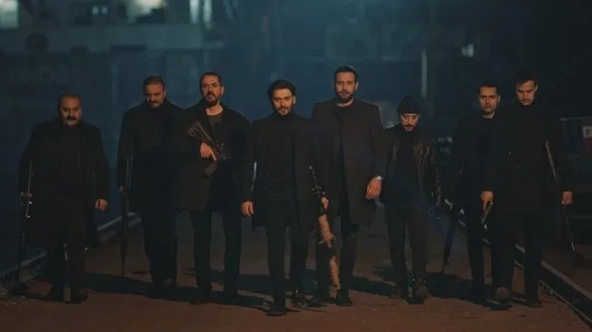 Oktay Kaynarca, Emir Benderlioglu, Hakan Karsak, Kursat Demir, Tevfik Erman Kutlu, Ali Yerlikaya, Ömer Kurt, and Yalcin Hafizoglu in Eskiya Dünyaya Hükümdar Olmaz: 185. Bolum (2021)