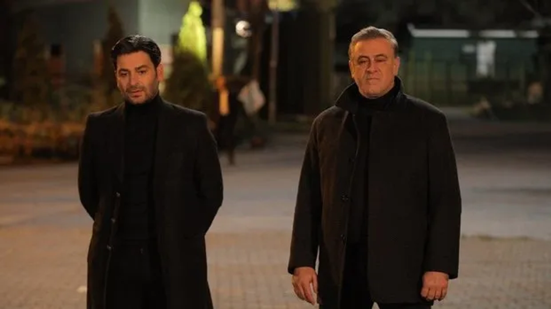 Turgut Tuncalp and Ozan Akbaba in Eskiya Dünyaya Hükümdar Olmaz: 177. Bolum (2020)