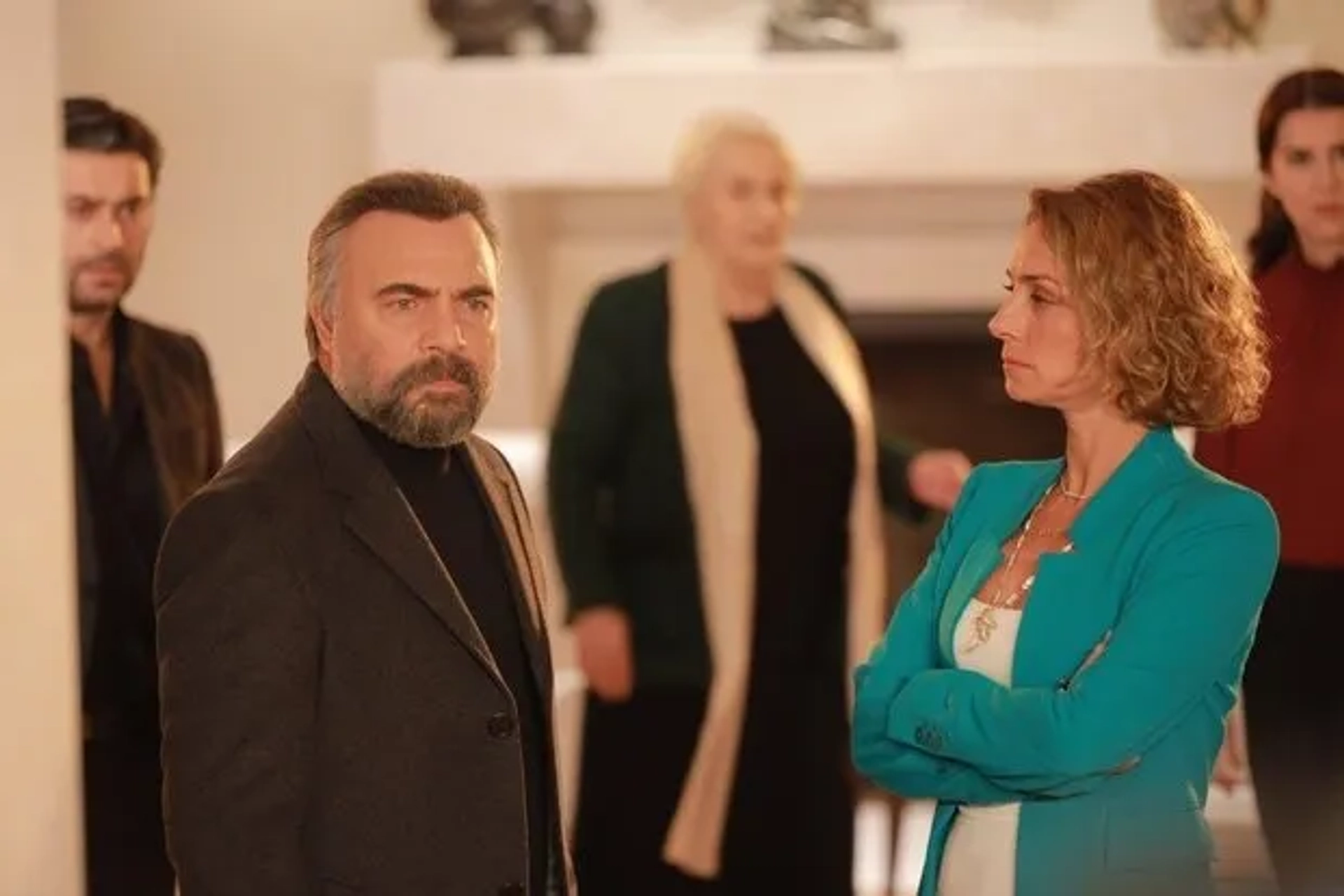 Sanem Çelik and Oktay Kaynarca in Eskiya Dünyaya Hükümdar Olmaz: 173. Bolum (2020)