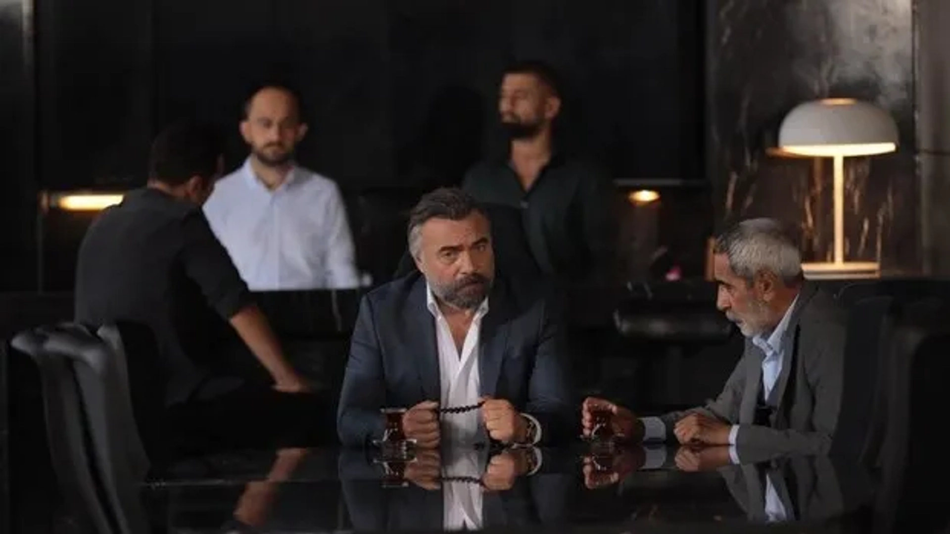 Oktay Kaynarca and Turgay Tanülkü in Eskiya Dünyaya Hükümdar Olmaz: 166. Bolum (2020)