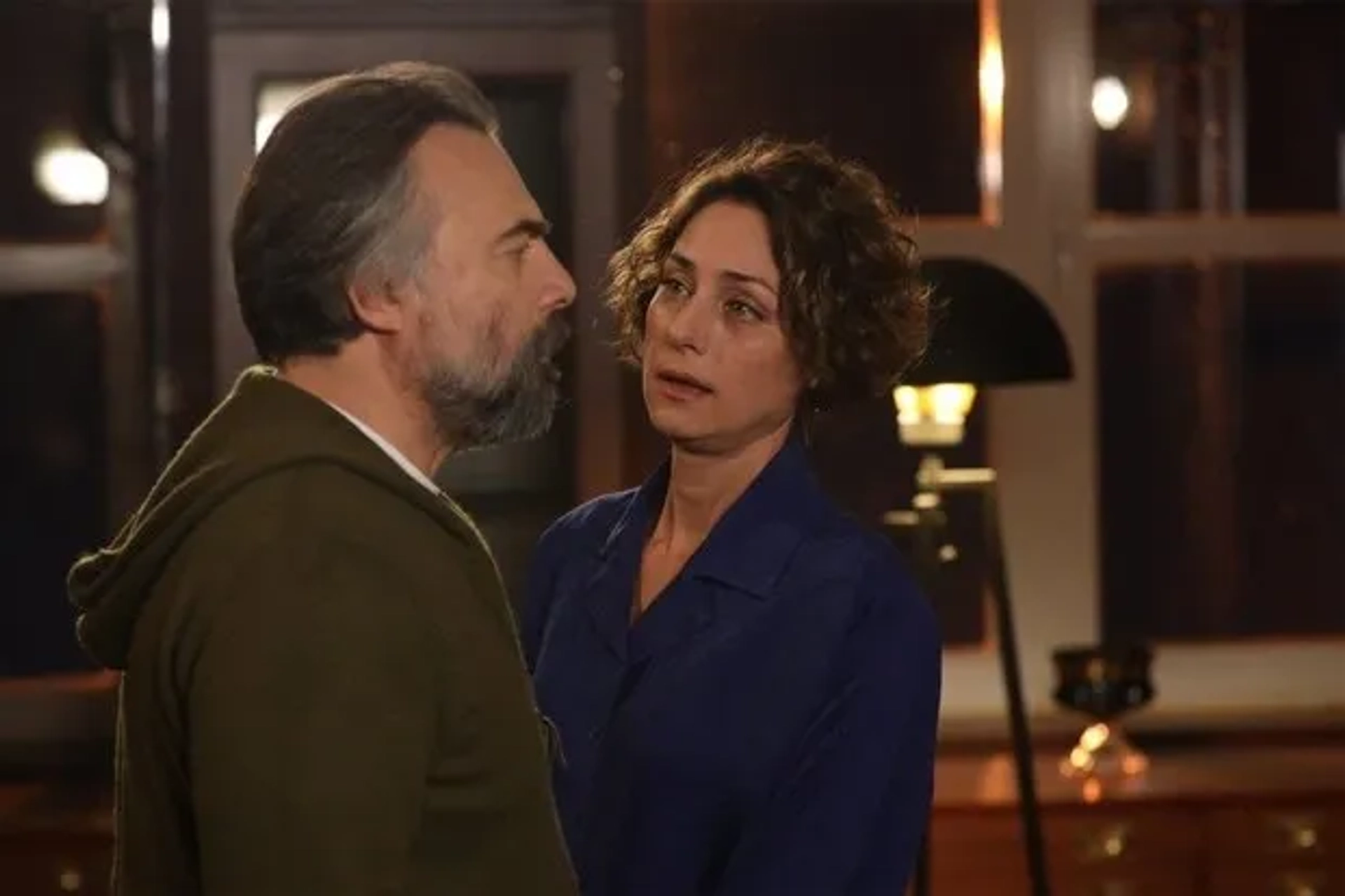 Sanem Çelik and Oktay Kaynarca in Eskiya Dünyaya Hükümdar Olmaz: 160. Bolum (2020)