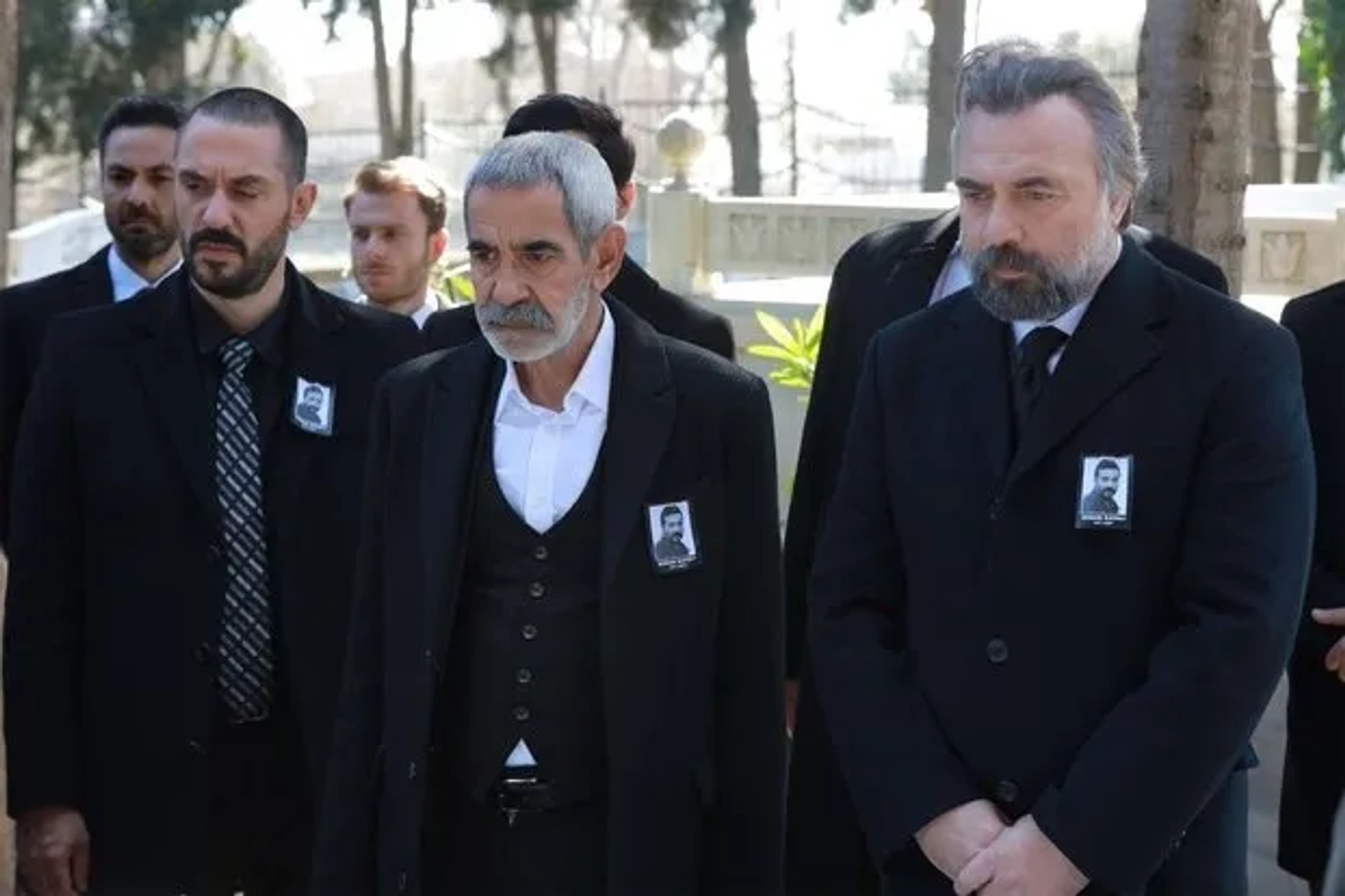 Oktay Kaynarca, Turgay Tanülkü, and Emir Benderlioglu in Eskiya Dünyaya Hükümdar Olmaz: 160. Bolum (2020)