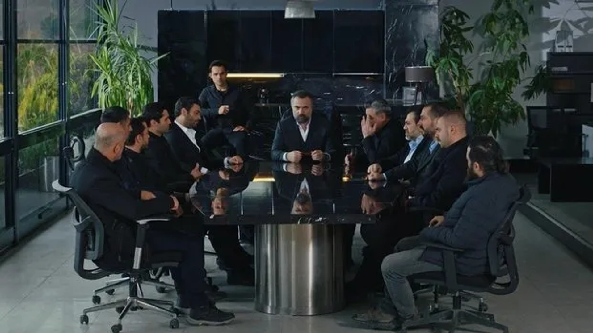 Oktay Kaynarca, Kenan Çoban, Savas Özdemir, Emir Benderlioglu, Turgut Tuncalp, Hakan Karsak, Ozan Akbaba, Yunus Emre Yildirimer, Tevfik Erman Kutlu, Haydar Sisman, and Yalcin Hafizoglu in Eskiya Dünyaya Hükümdar Olmaz: 157. Bolum (2020)