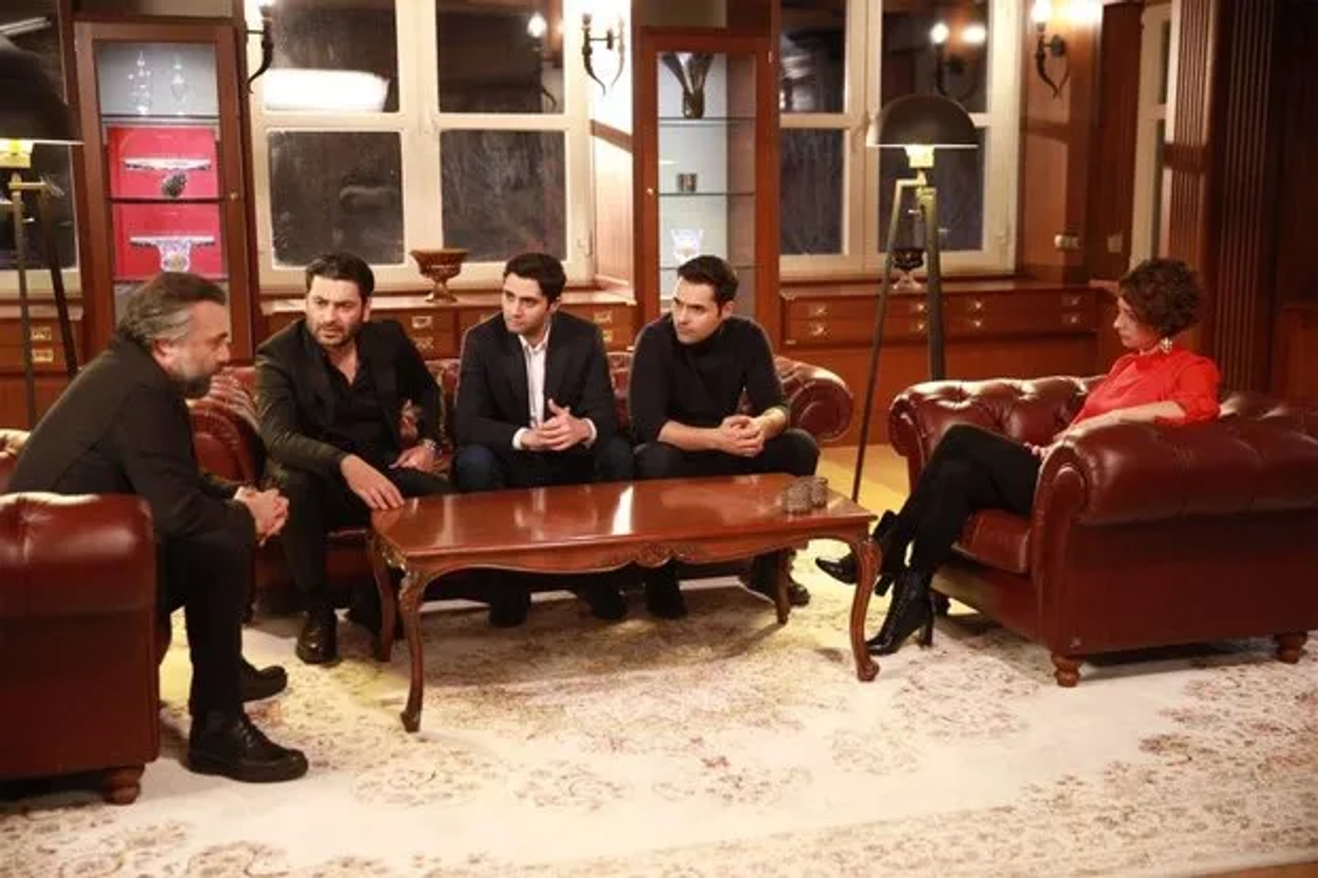 Sanem Çelik, Oktay Kaynarca, Ozan Akbaba, Yunus Emre Yildirimer, and Yalcin Hafizoglu in Eskiya Dünyaya Hükümdar Olmaz: 154. Bolum (2020)