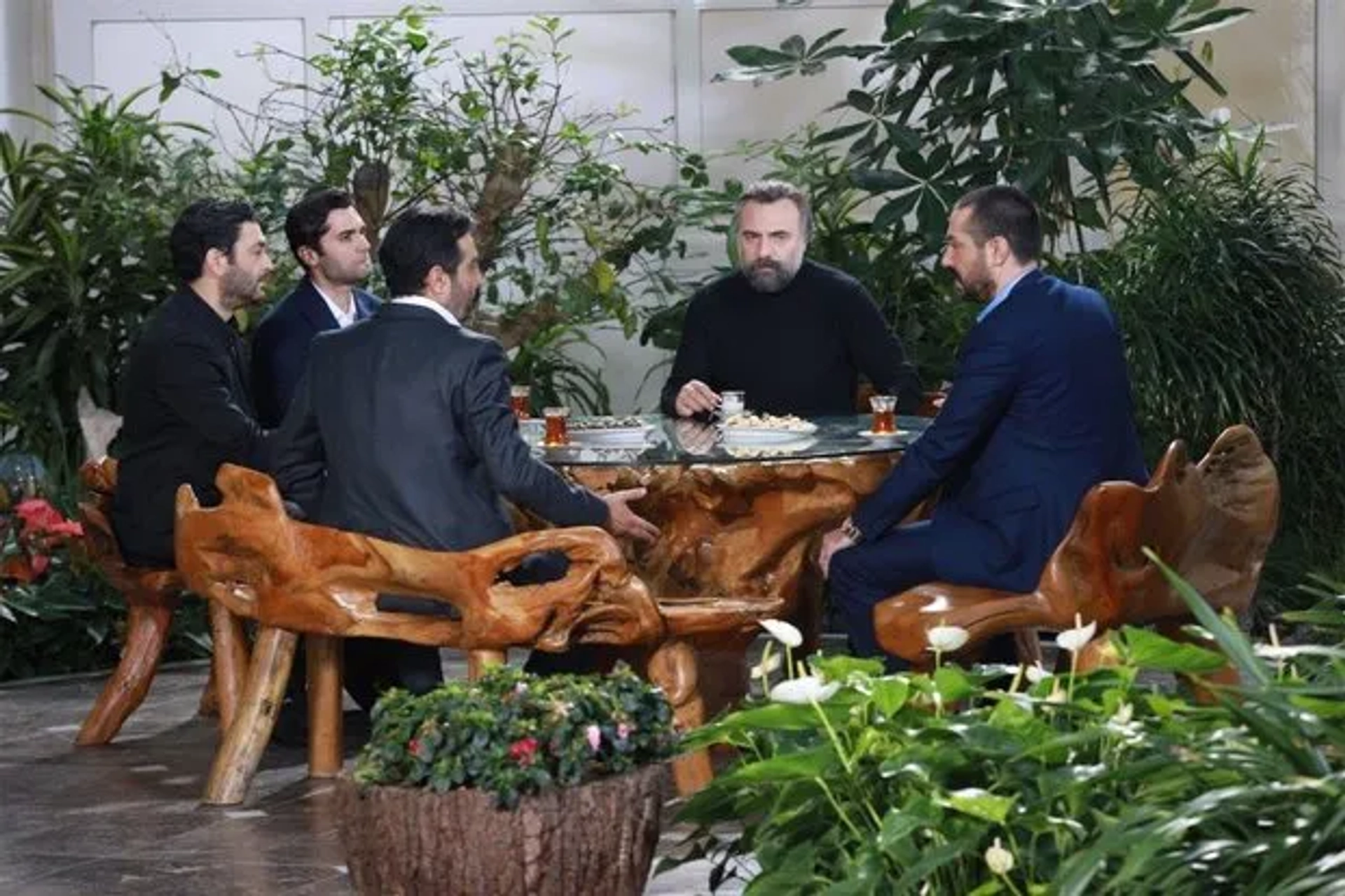 Oktay Kaynarca, Mustafa Üstündag, Emir Benderlioglu, Ozan Akbaba, and Yunus Emre Yildirimer in Eskiya Dünyaya Hükümdar Olmaz: 154. Bolum (2020)