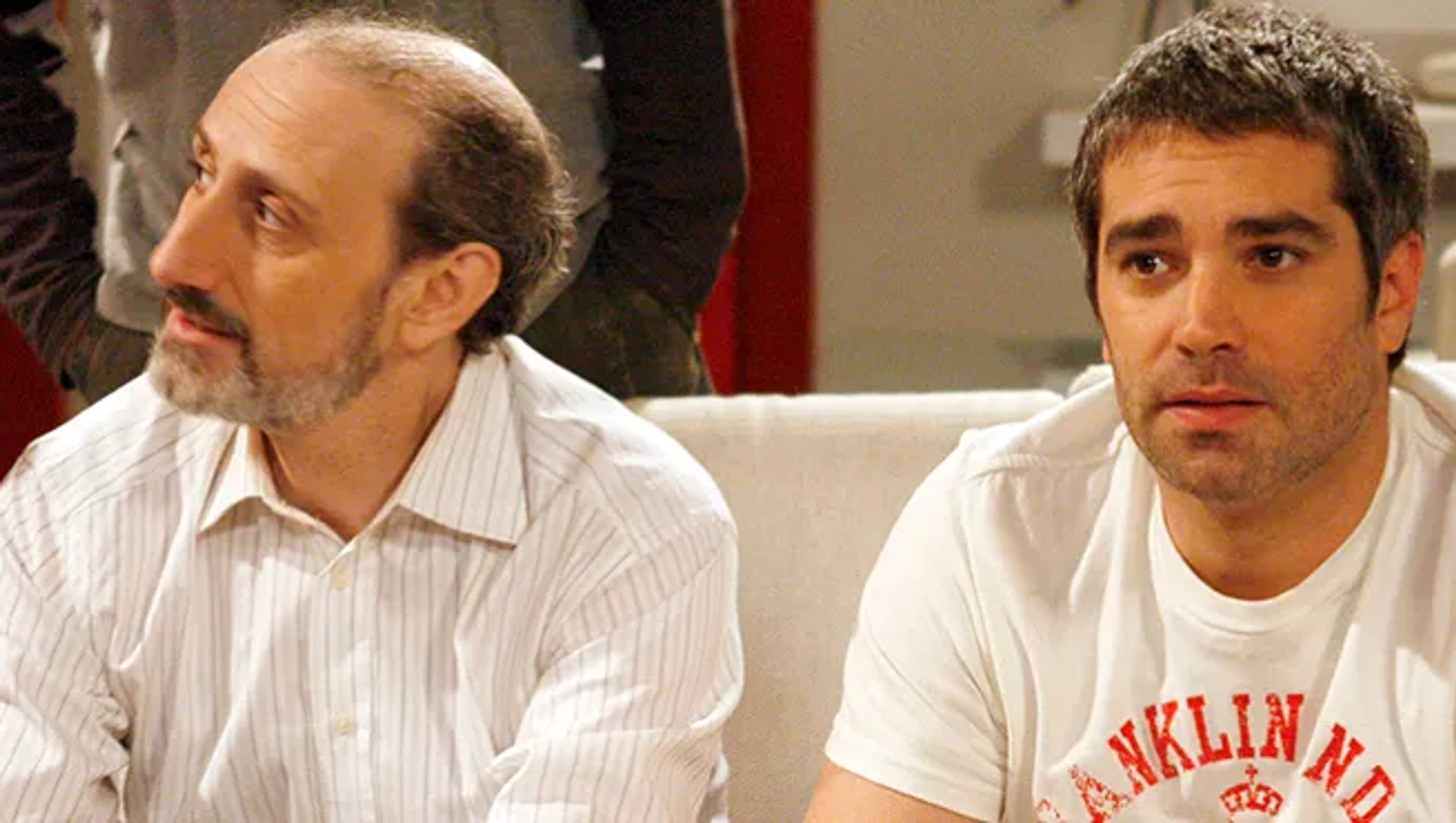 Adrià Collado and José Luis Gil in La que se avecina (2007)