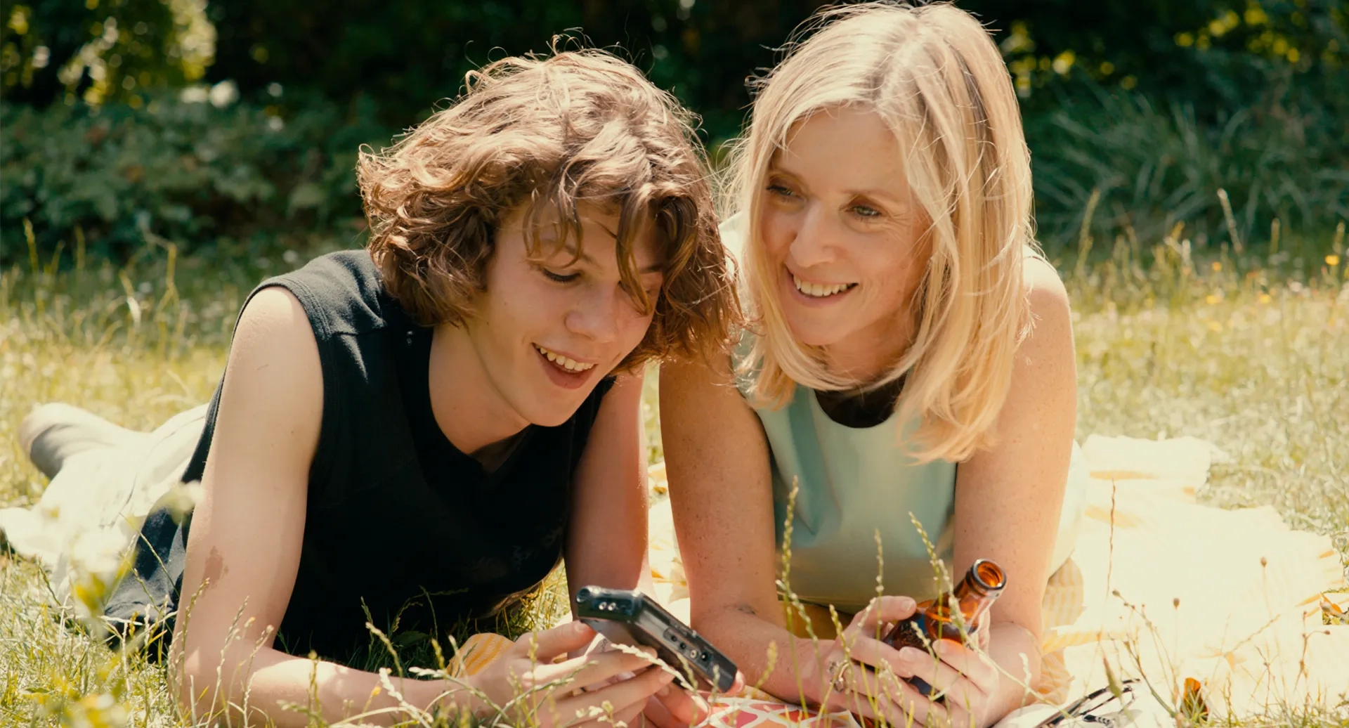 Léa Drucker and Samuel Kircher in Last Summer (2023)