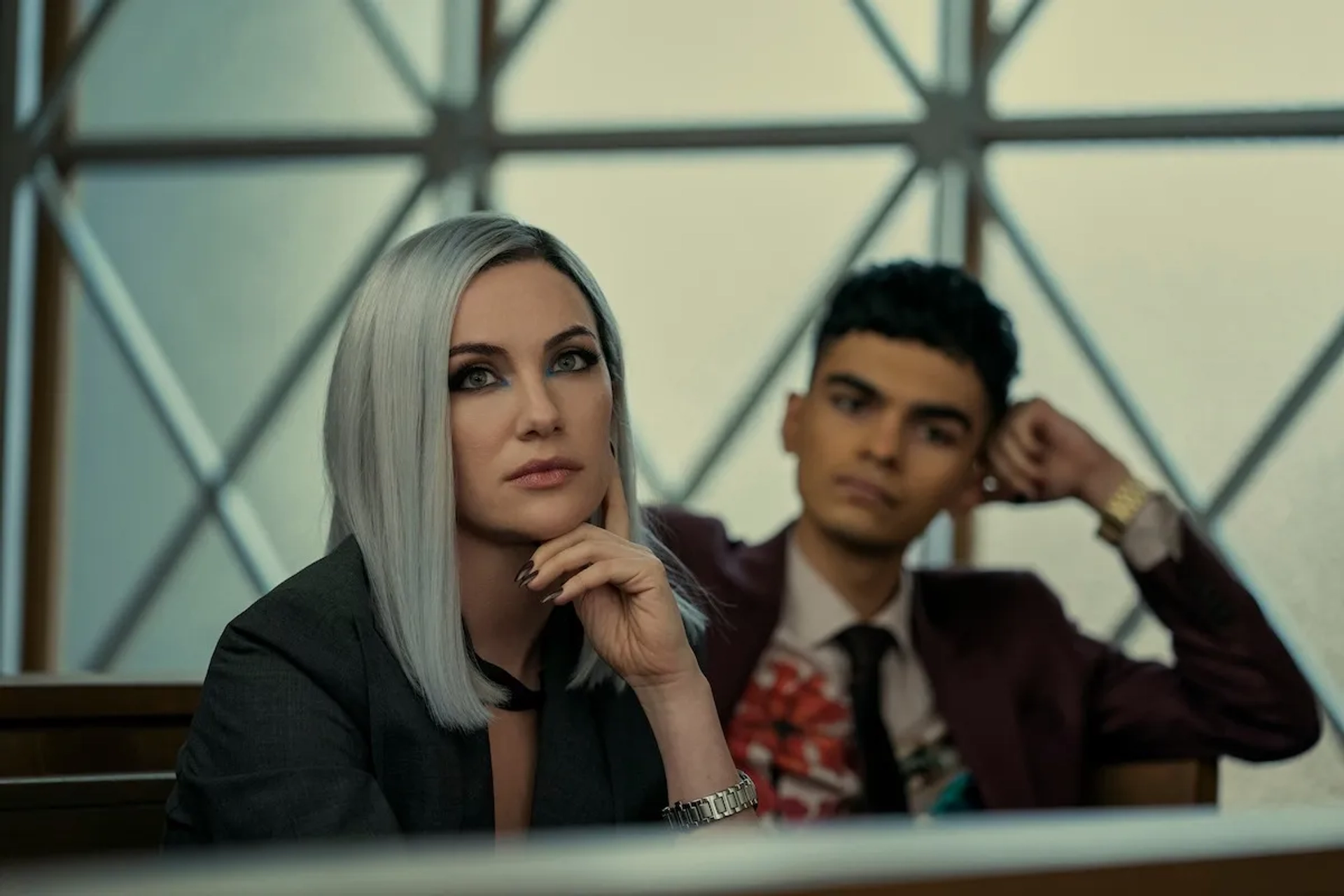 Sauriyan Sapkota and Kate Siegel in The Fall of the House of Usher (2023)