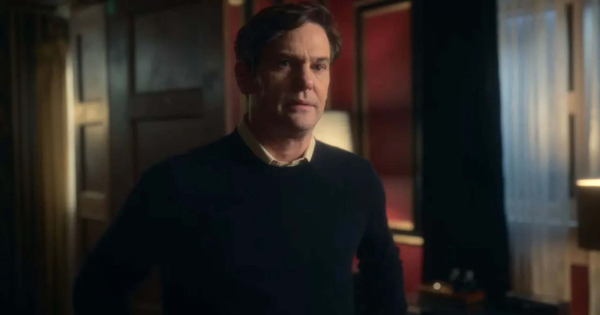 Henry Thomas in The Haunting of Bly Manor (2020)