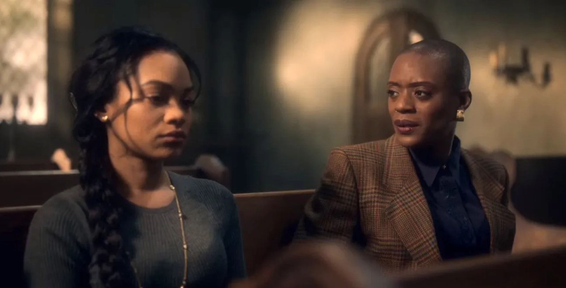 T'Nia Miller and Tahirah Sharif in The Haunting of Bly Manor (2020)