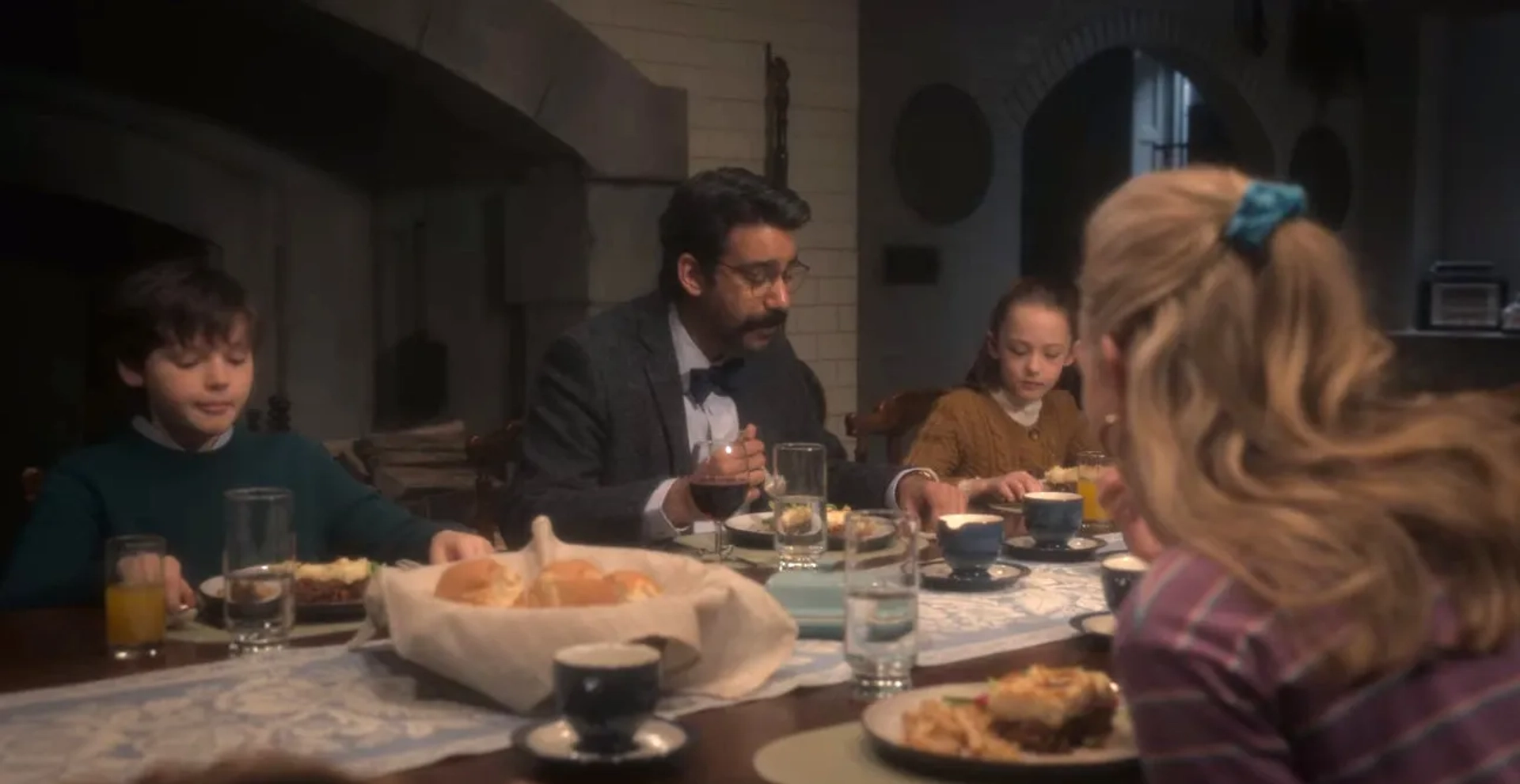 Rahul Kohli, Amelie Bea Smith, and Benjamin Evan Ainsworth in The Haunting of Bly Manor (2020)