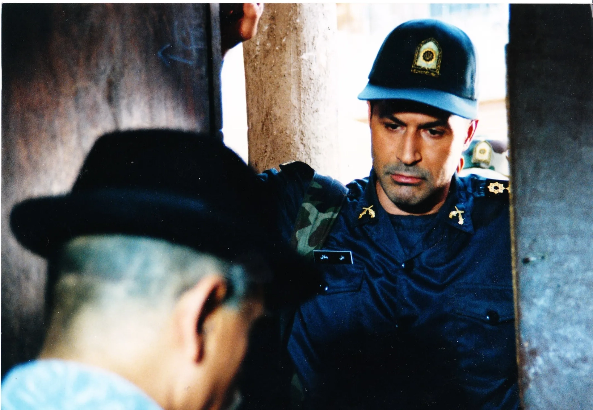 Mehdi Fakhimzadeh and Danial Hakimi in Asleep and Awake (2003)