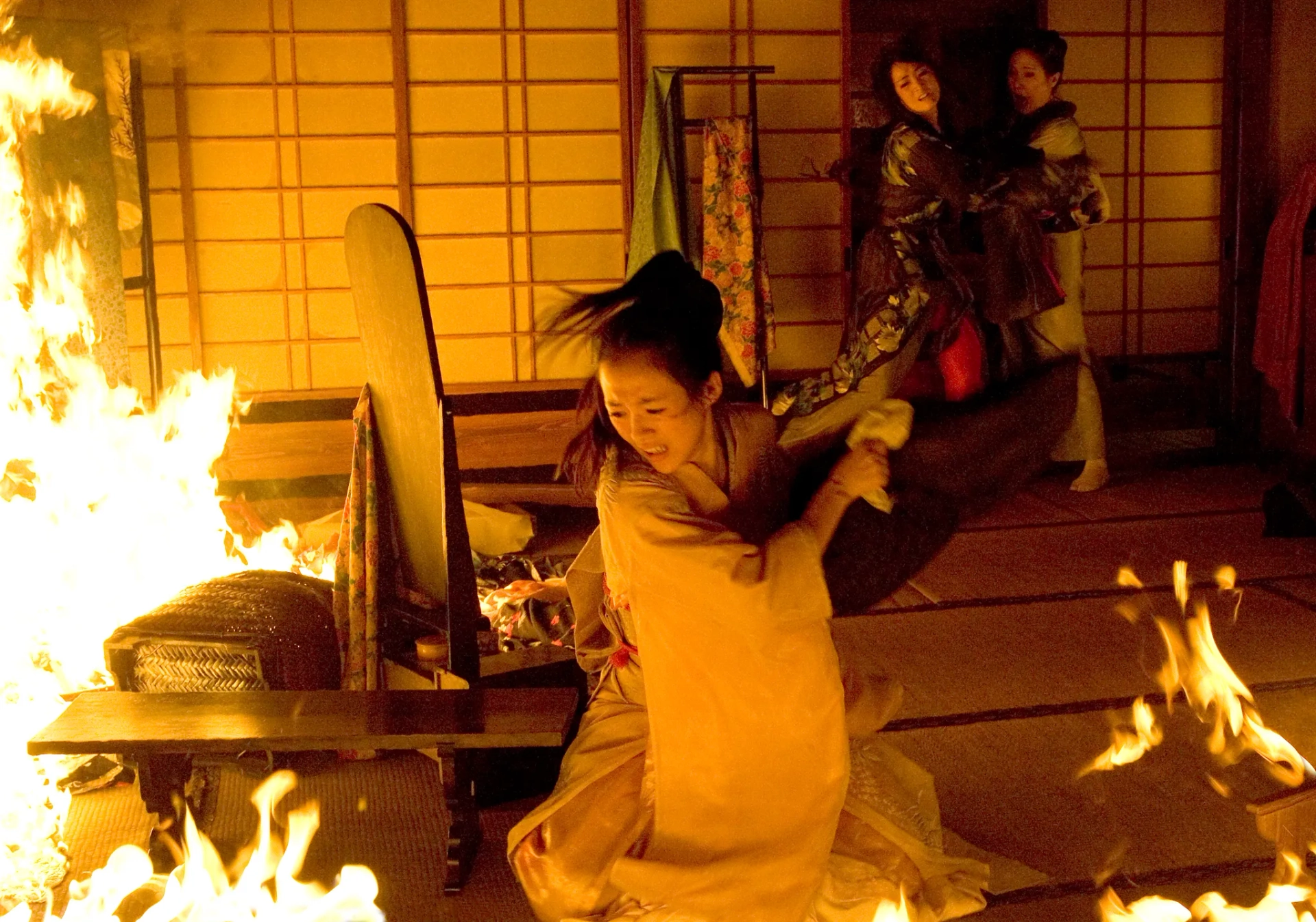 Gong Li, Kaori Momoi, and Ziyi Zhang in Memoirs of a Geisha (2005)