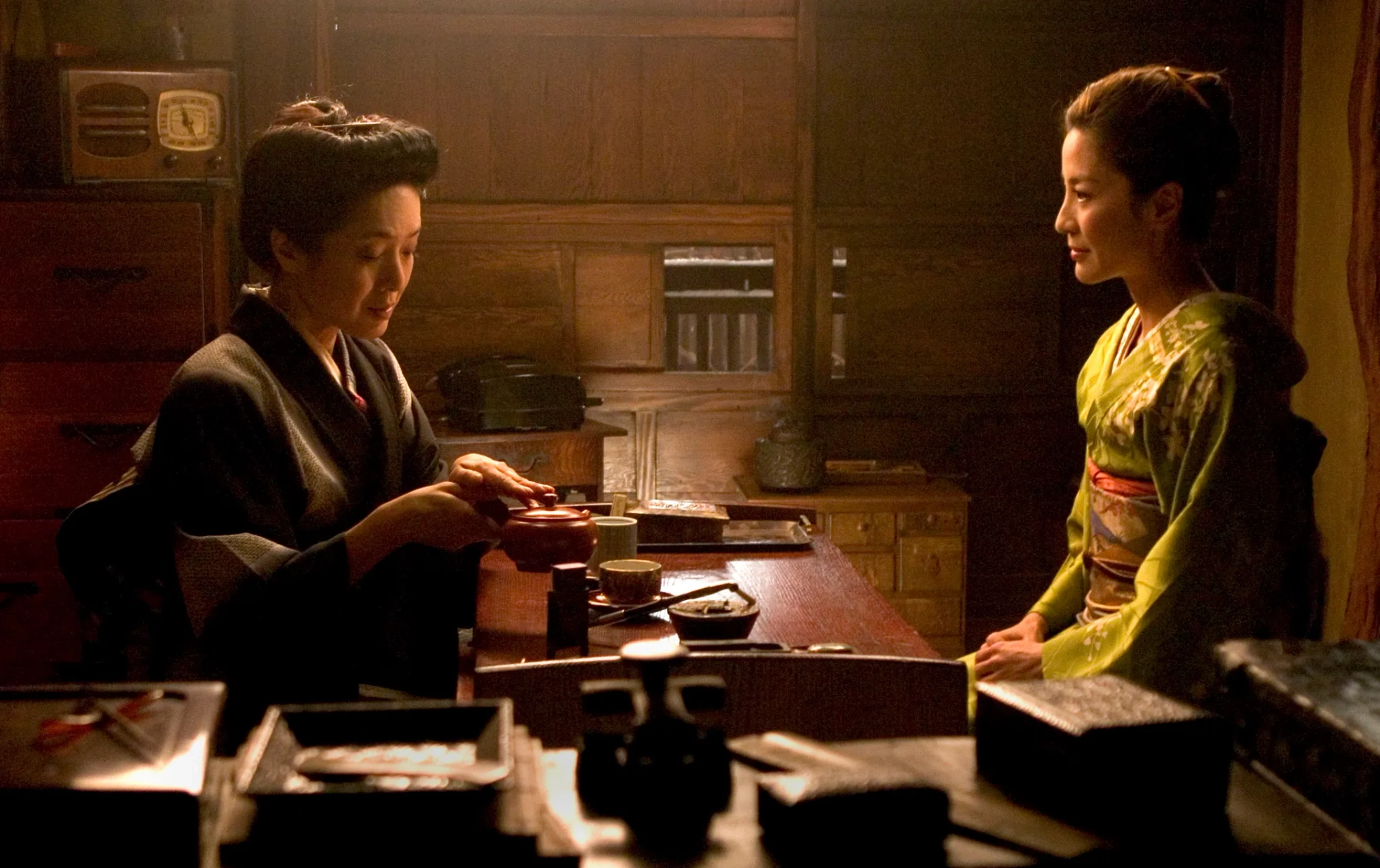 Michelle Yeoh and Kaori Momoi in Memoirs of a Geisha (2005)