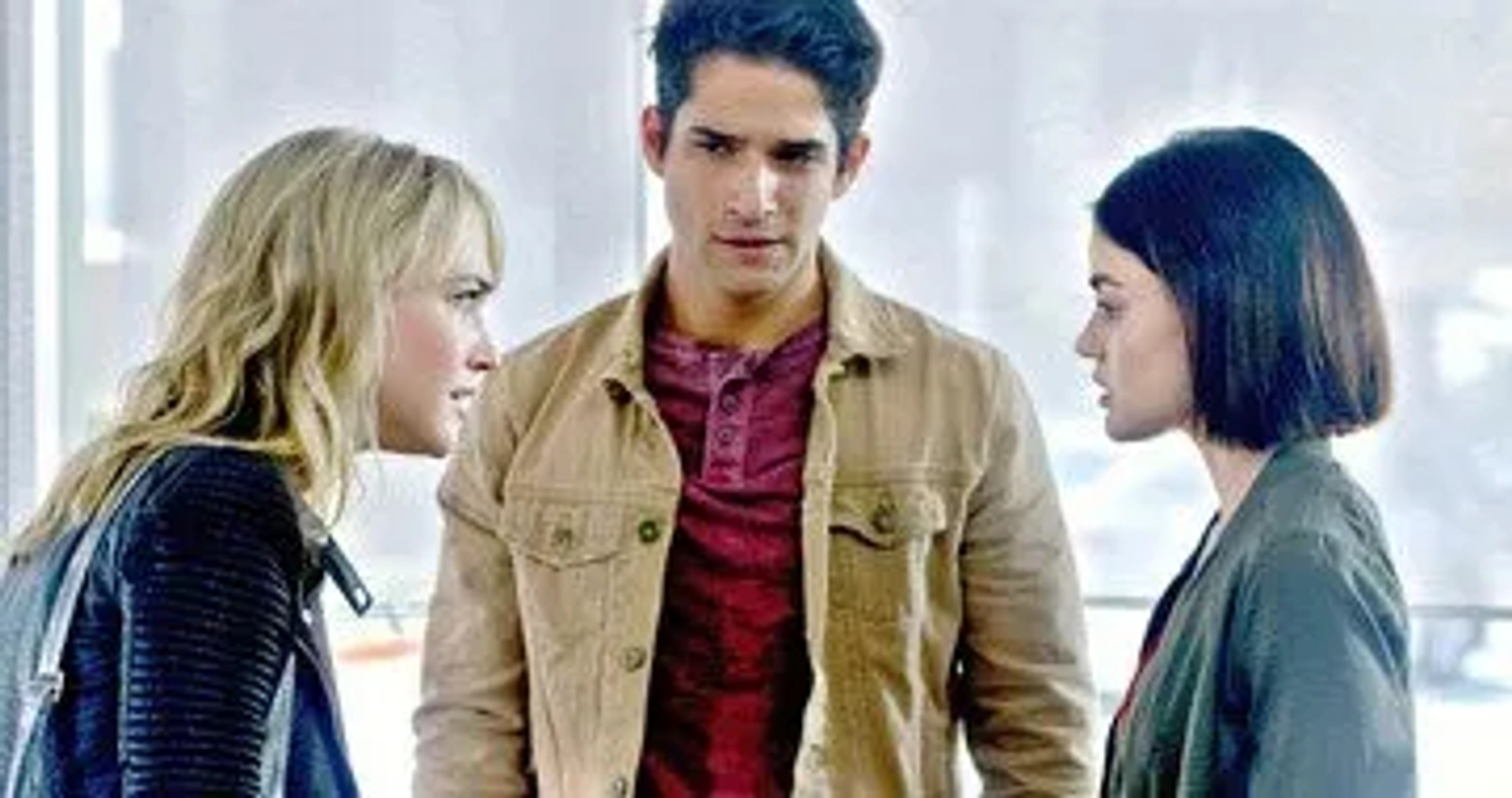 Tyler Posey, Lucy Hale, and Violett Beane in Truth or Dare (2018)