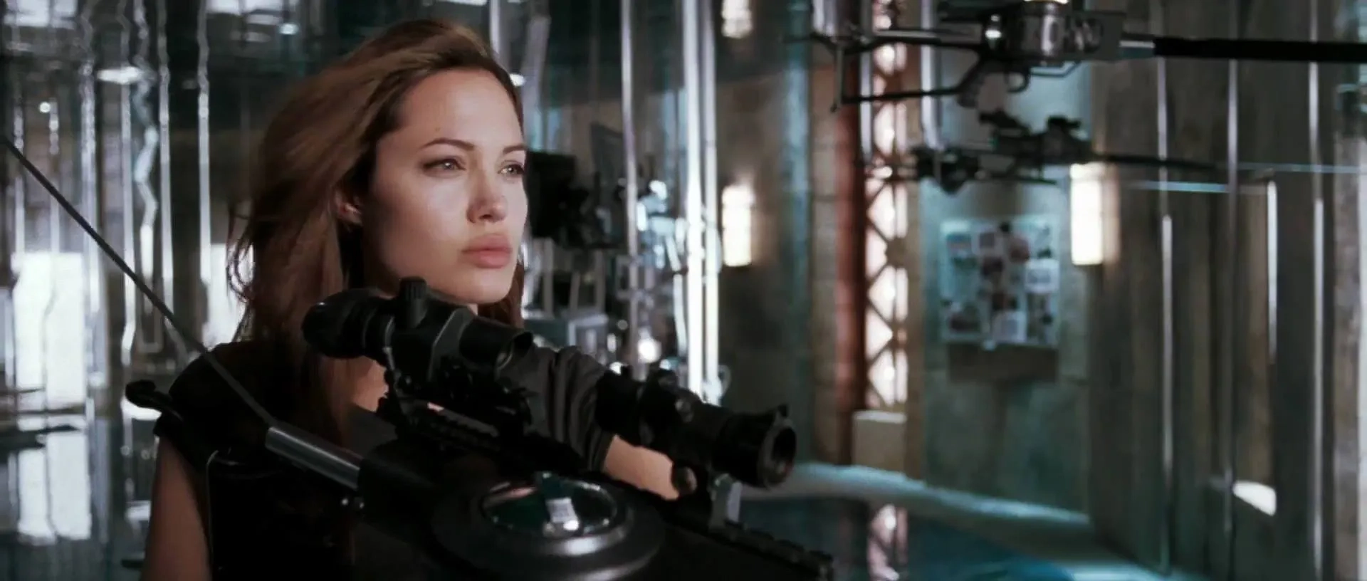 Angelina Jolie in Mr. & Mrs. Smith (2005)