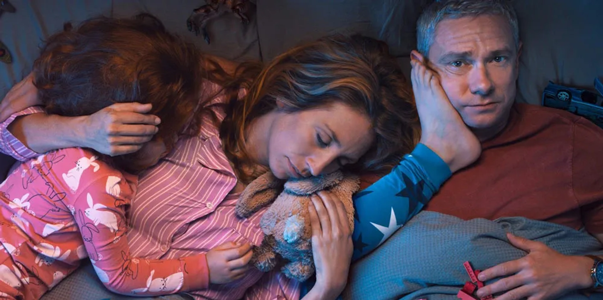 Martin Freeman, Daisy Haggard, and Jayda Eyles in Breeders (2020)