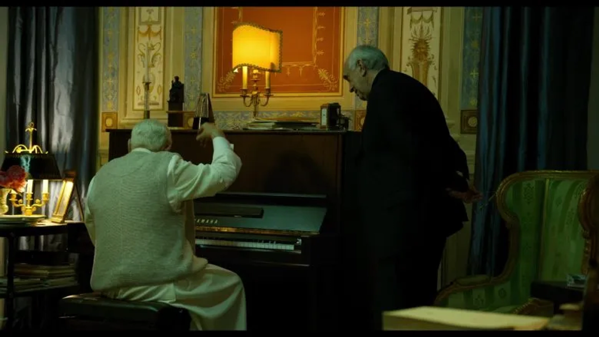 Anthony Hopkins and Jonathan Pryce in The Two Popes (2019)