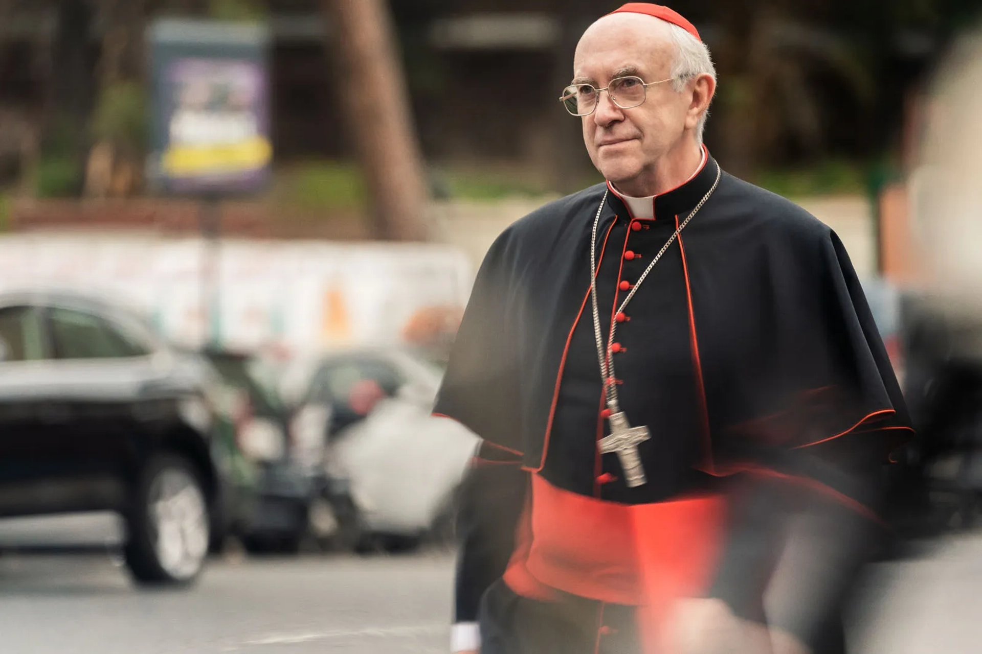 Jonathan Pryce in The Two Popes (2019)